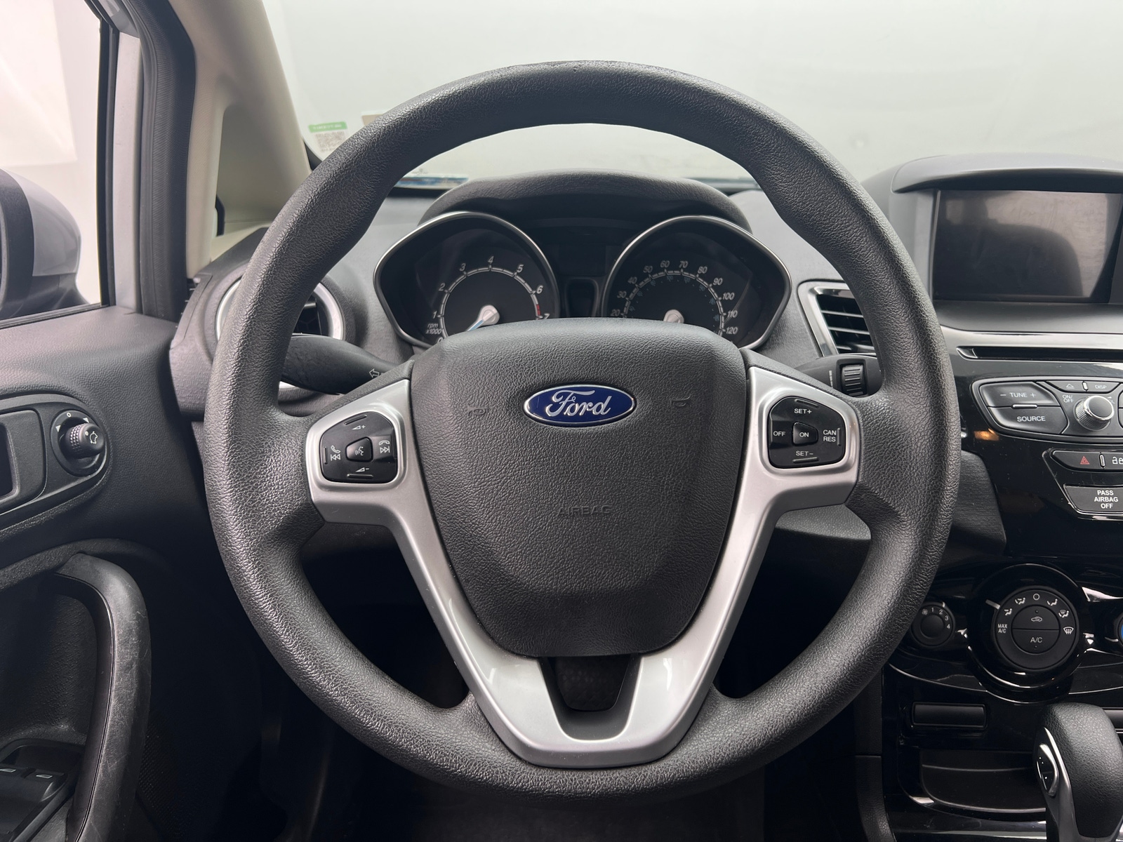 Thumbnail: 2018 Ford Fiesta - 5