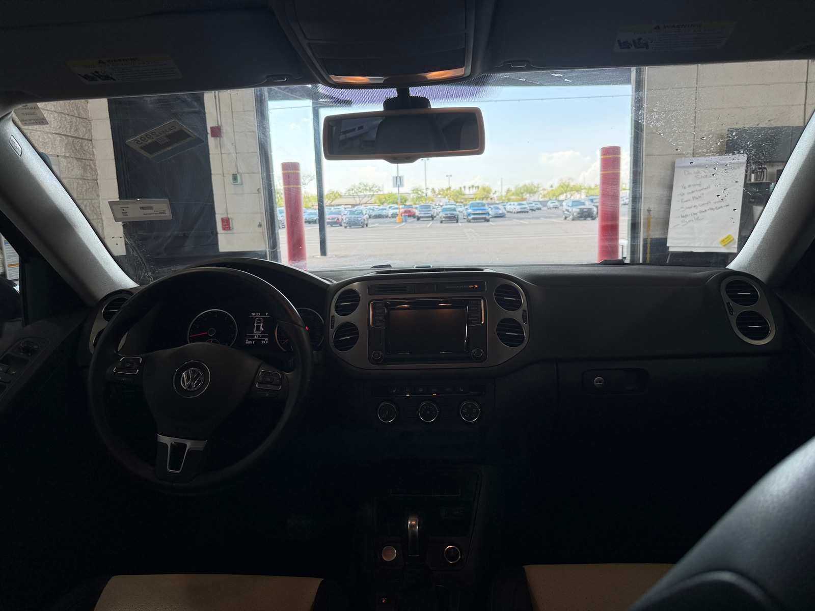 Thumbnail: 2017 Volkswagen Tiguan - 2