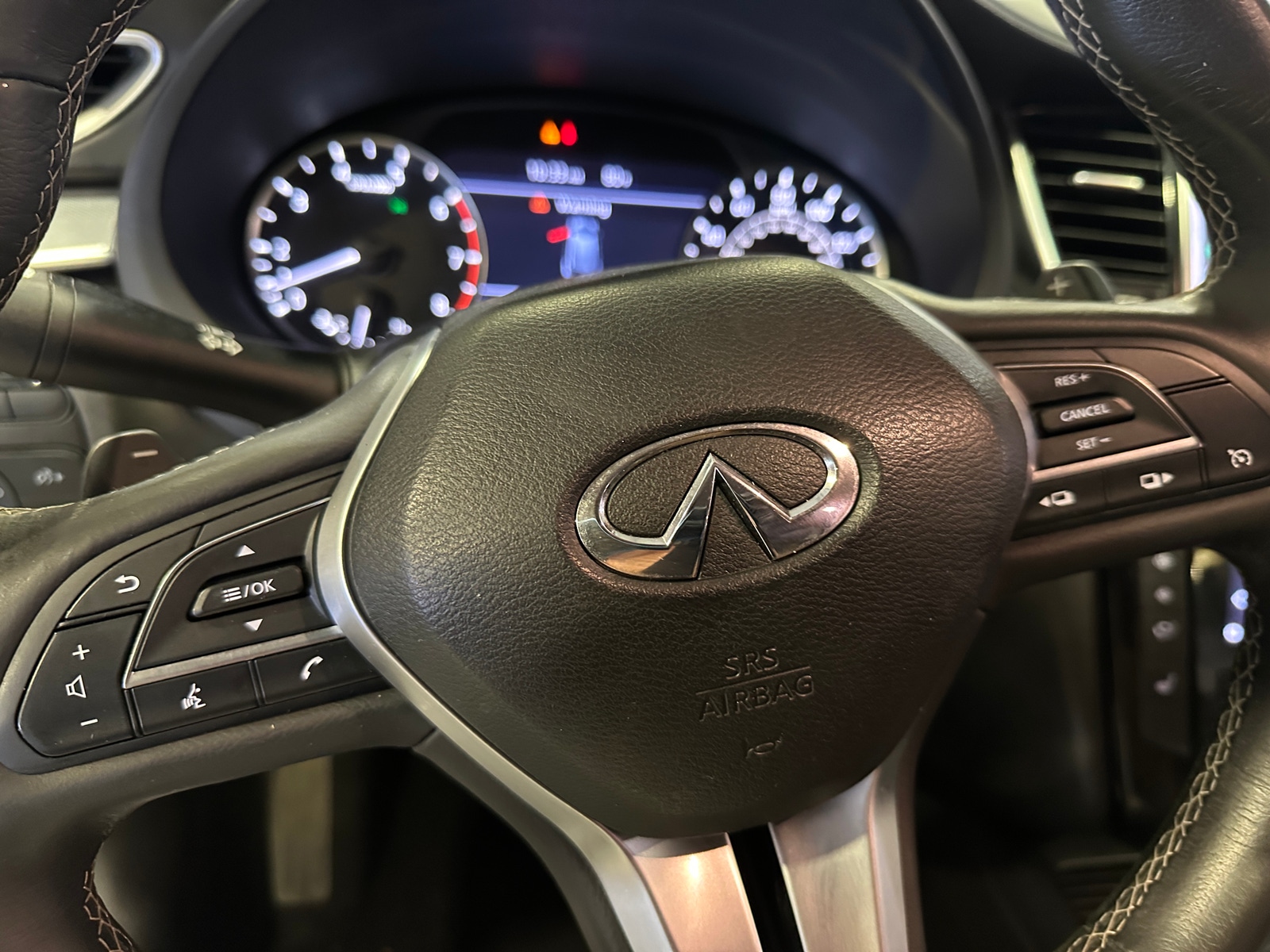 Thumbnail: 2019 INFINITI QX50 - 4