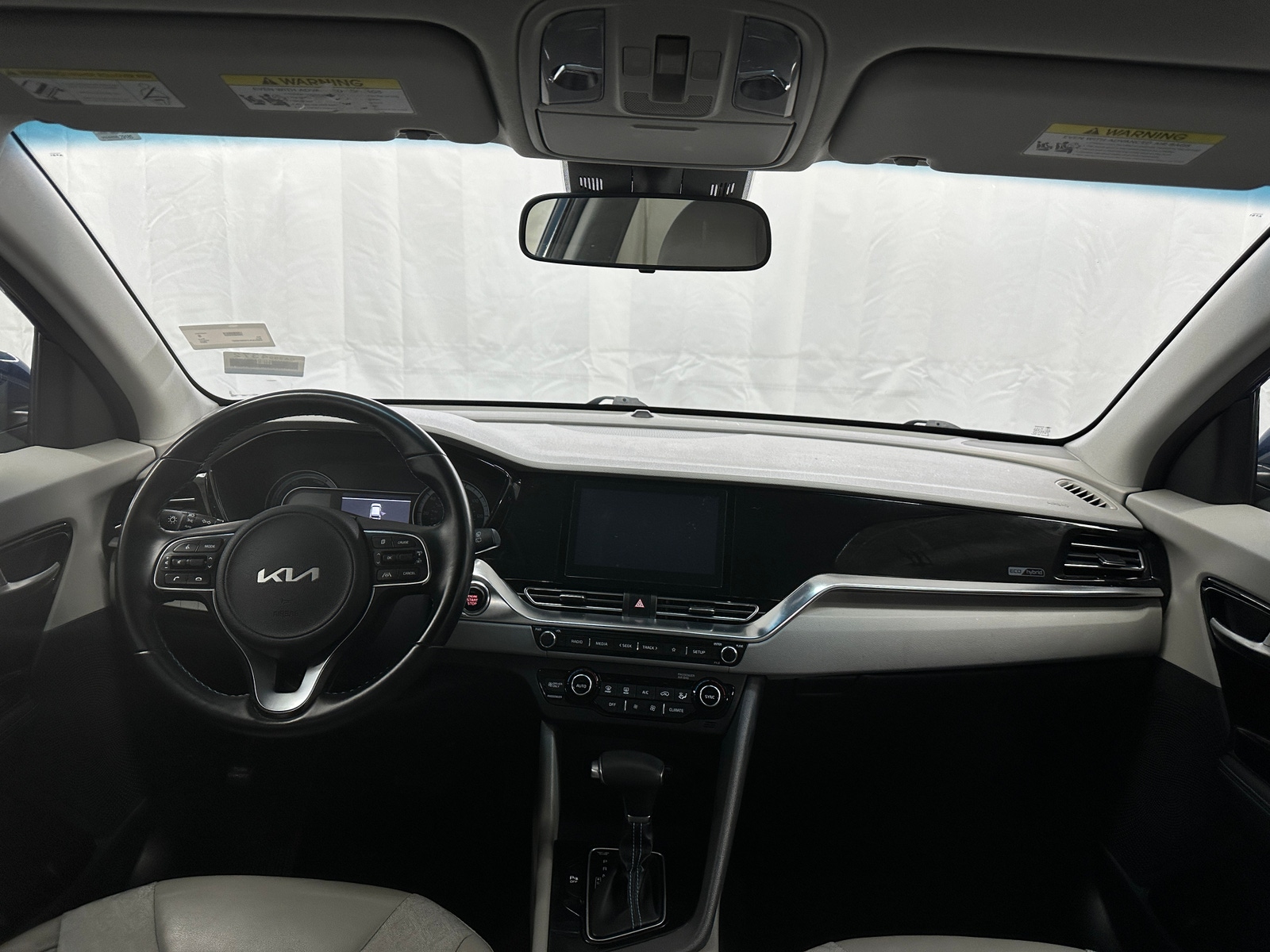 Thumbnail: 2022 Kia Niro - 2