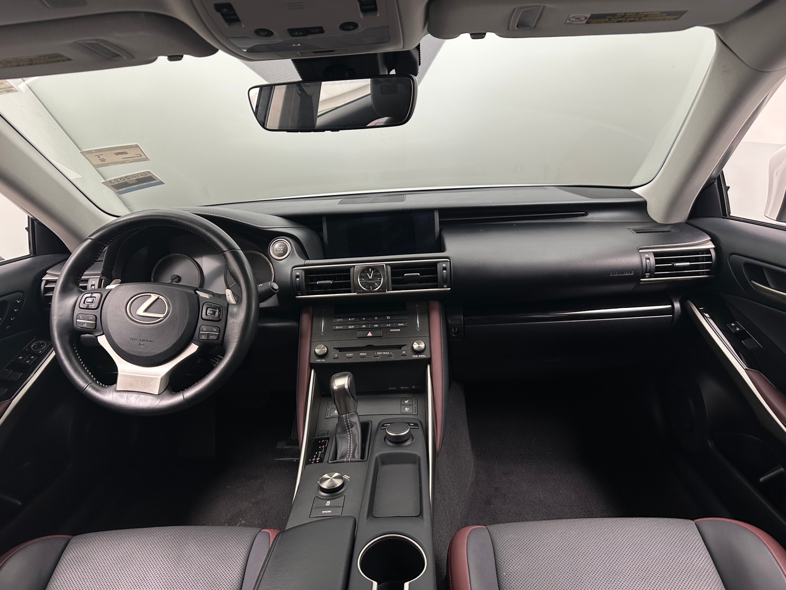 Thumbnail: 2019 Lexus IS - 2