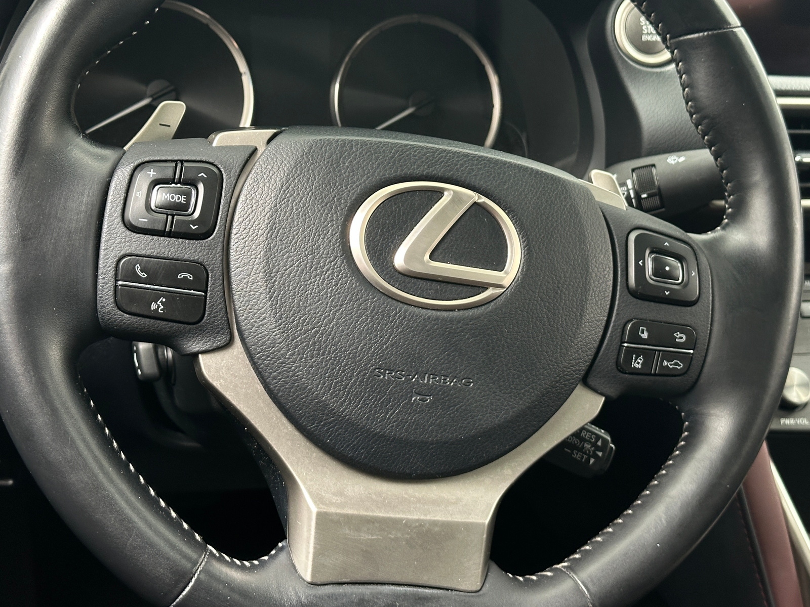 Thumbnail: 2019 Lexus IS - 4
