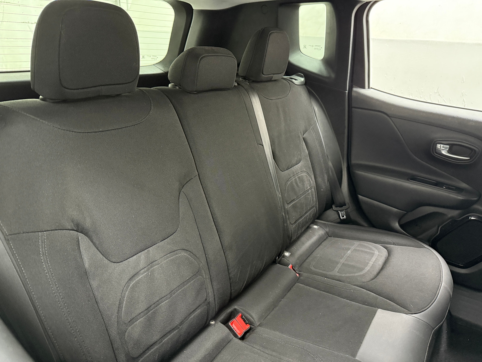 Thumbnail: 2017 Jeep Renegade - 6
