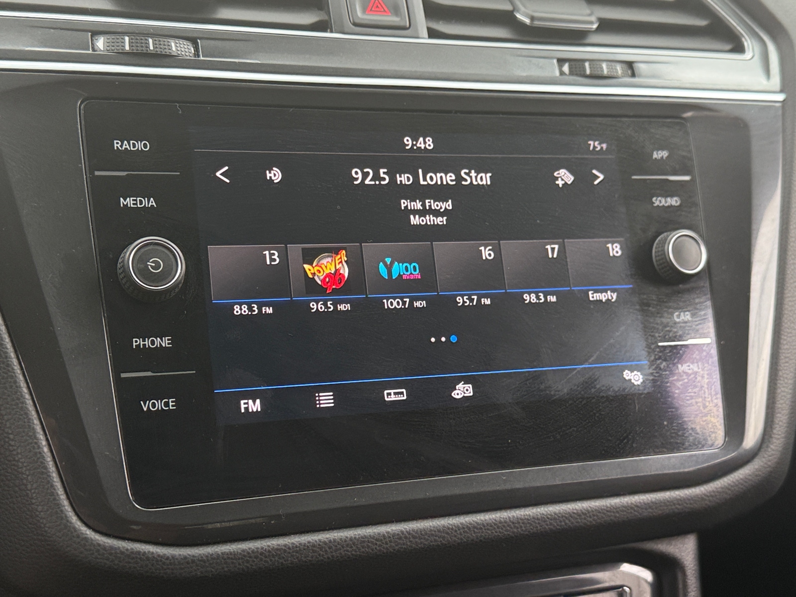 Thumbnail: 2019 Volkswagen Tiguan - 3