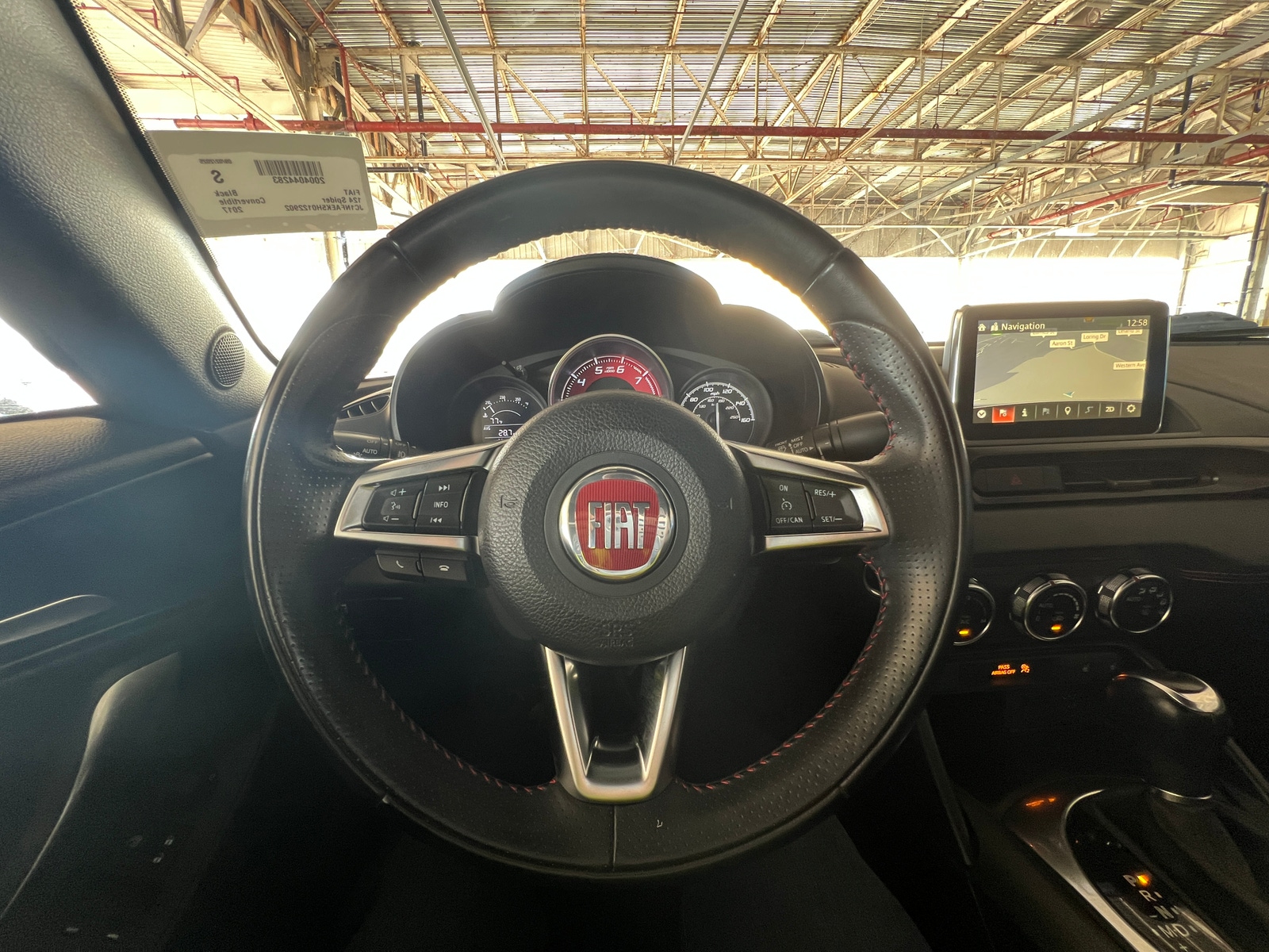 Thumbnail: 2017 Fiat 124 Spider - 4