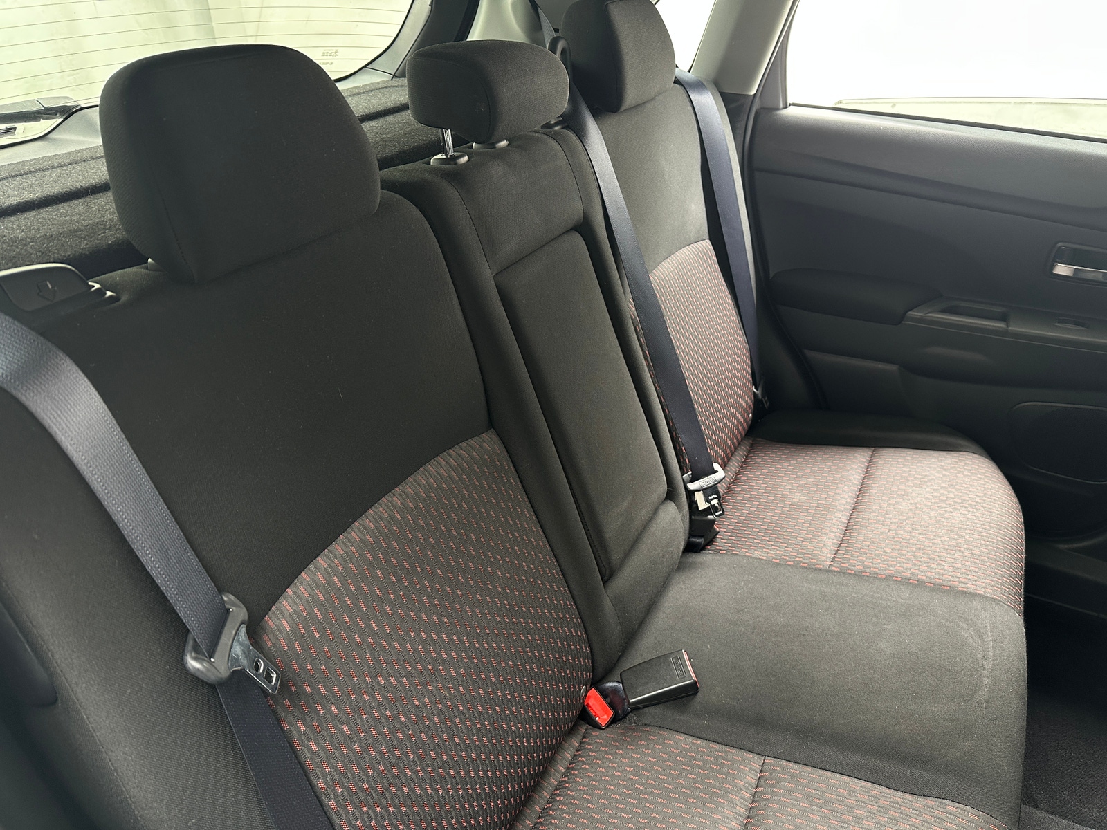 Thumbnail: 2017 Mitsubishi Outlander Sport - 6