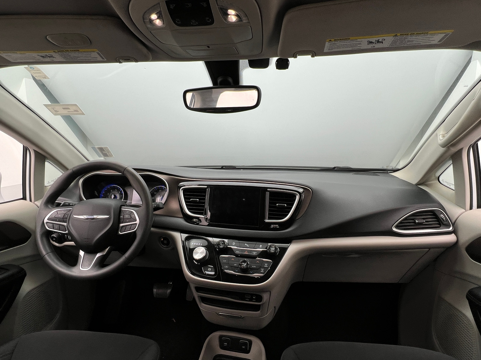 Thumbnail: 2018 Chrysler Pacifica - 3