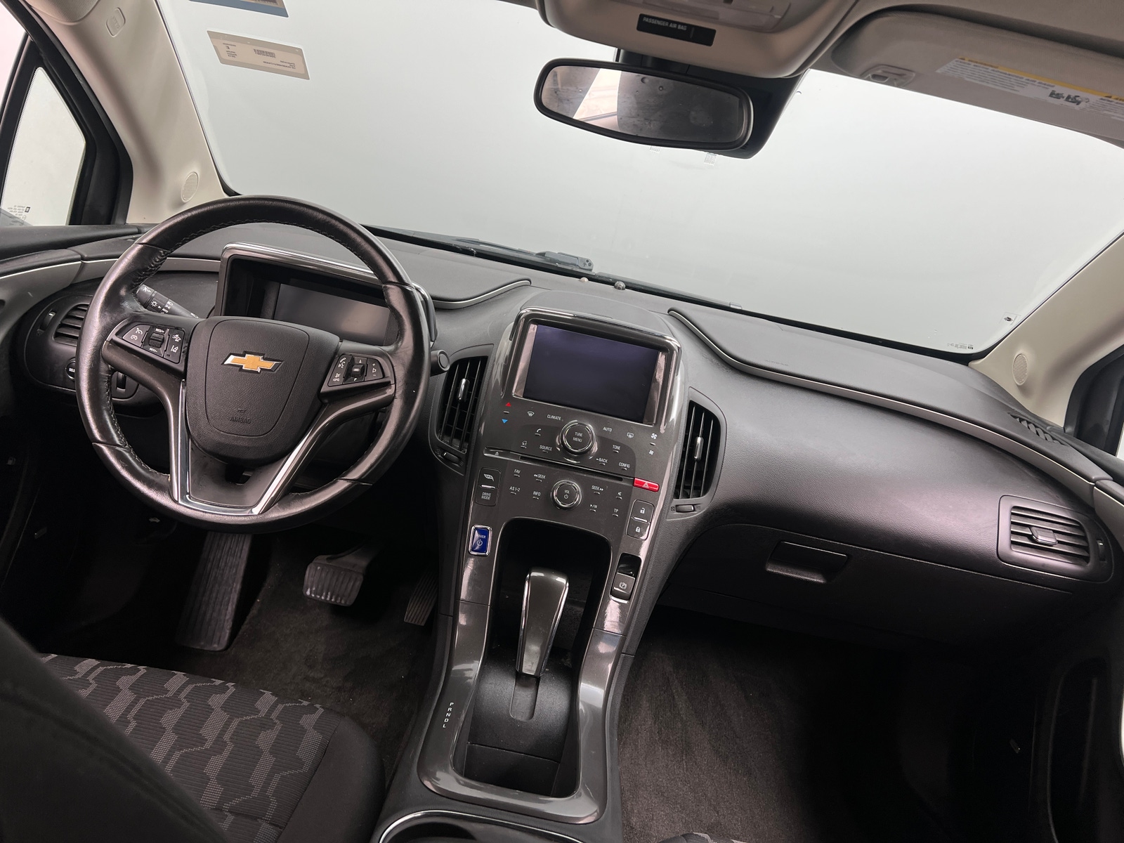 Thumbnail: 2014 Chevrolet Volt - 3