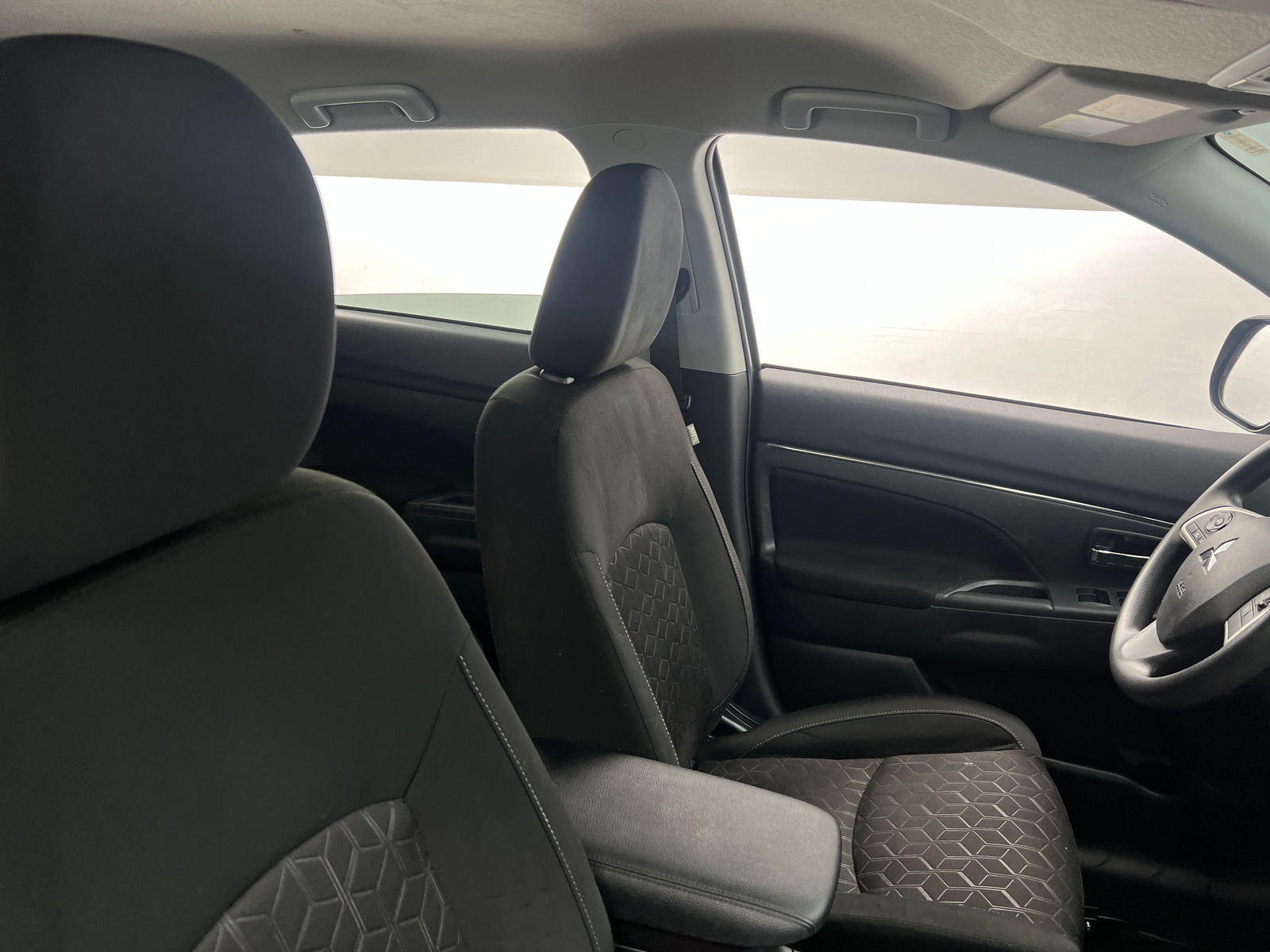 Thumbnail: 2024 Mitsubishi Outlander Sport - 2