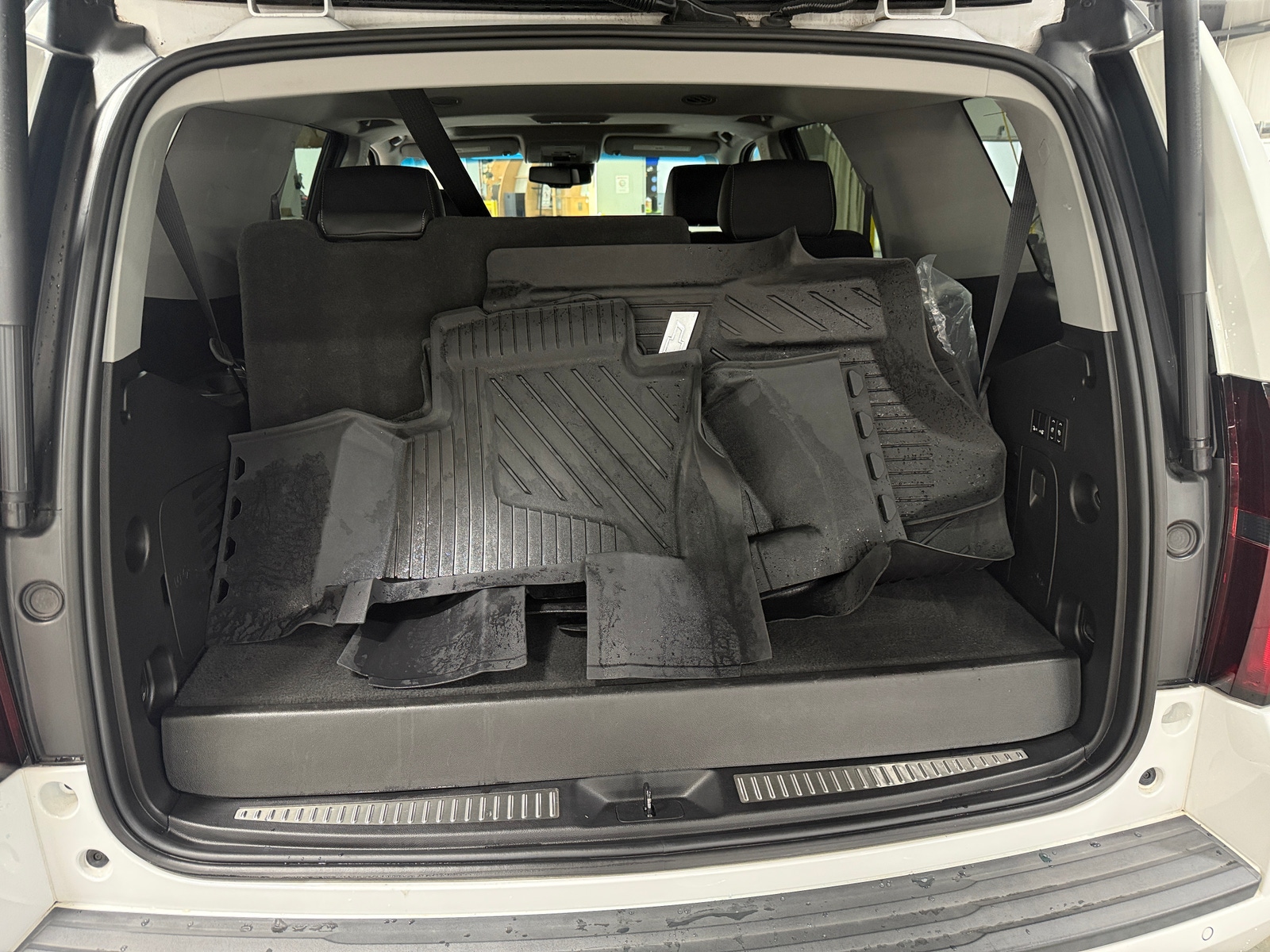Thumbnail: 2019 Chevrolet Tahoe - 6