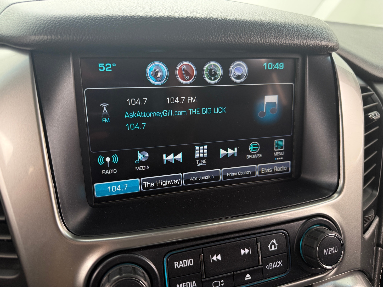 Thumbnail: 2019 Chevrolet Tahoe - 3