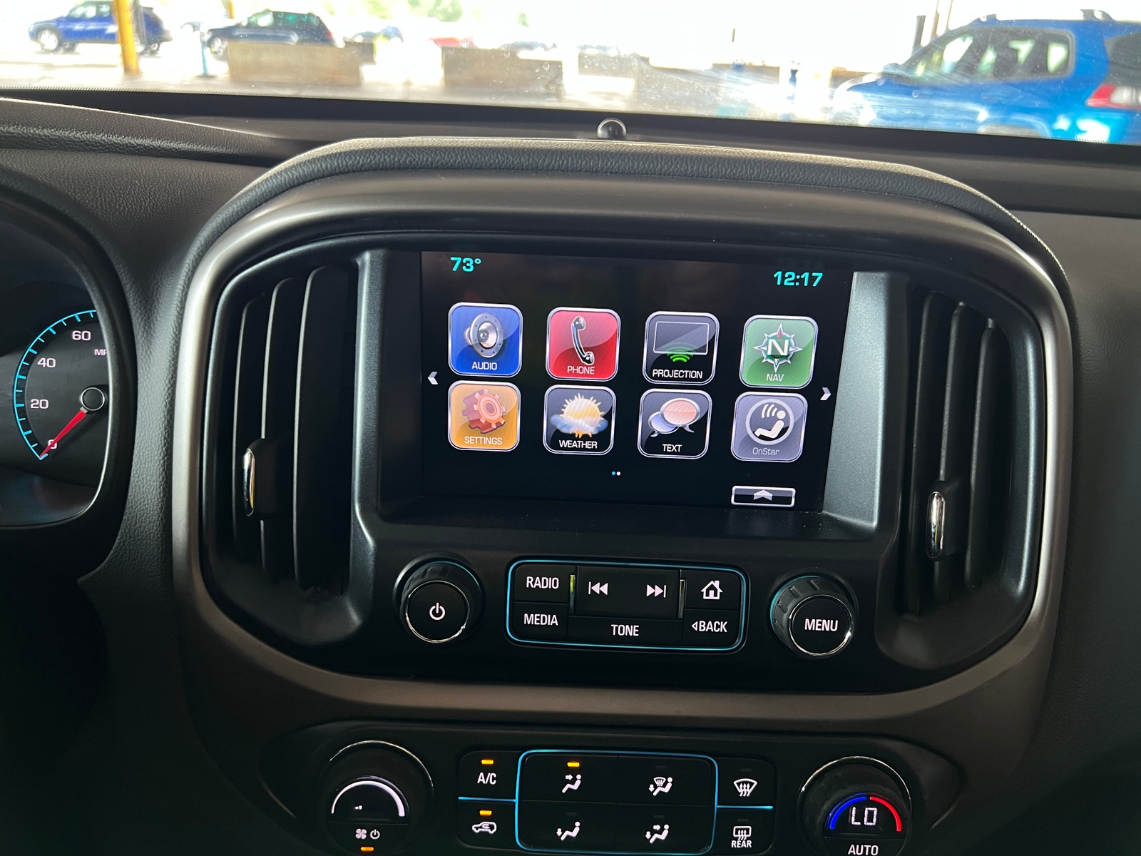 Thumbnail: 2017 Chevrolet Colorado - 3