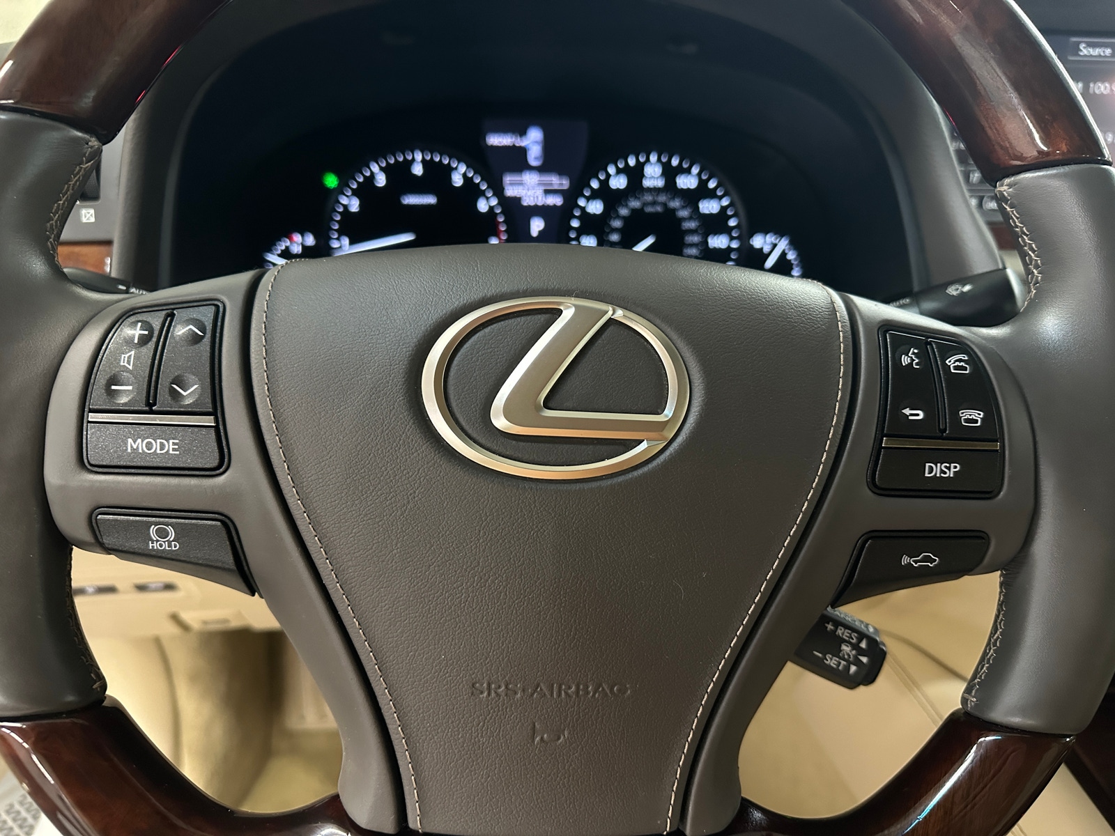 Thumbnail: 2015 Lexus LS - 4