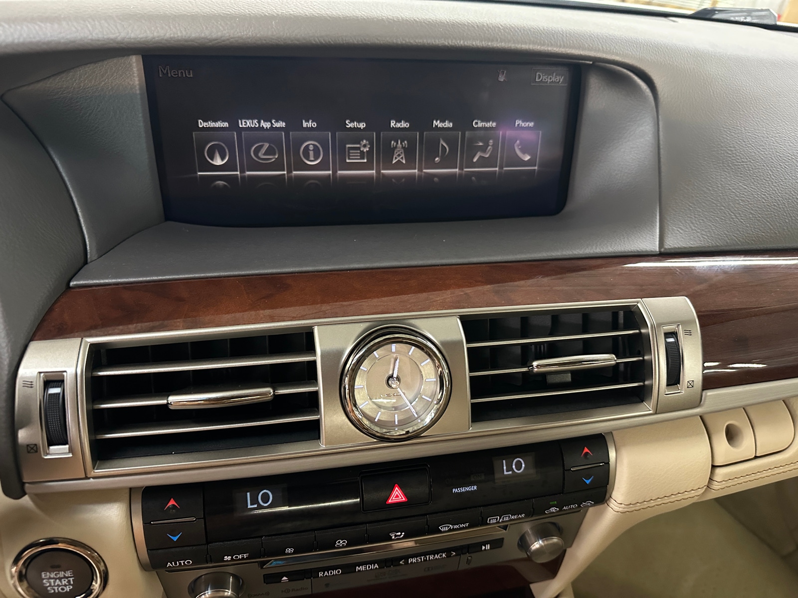 Thumbnail: 2015 Lexus LS - 3