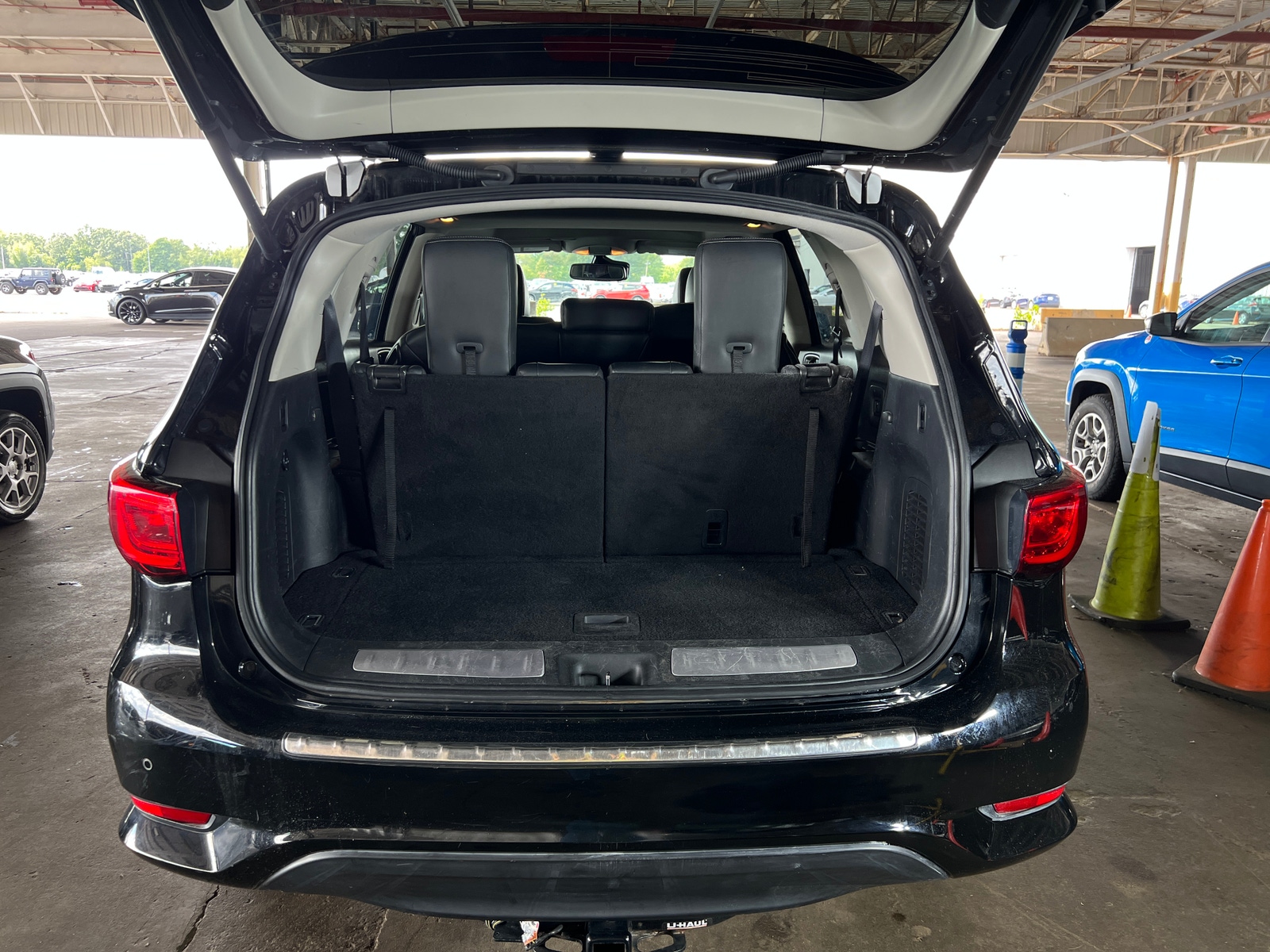 Thumbnail: 2020 INFINITI QX60 - 6