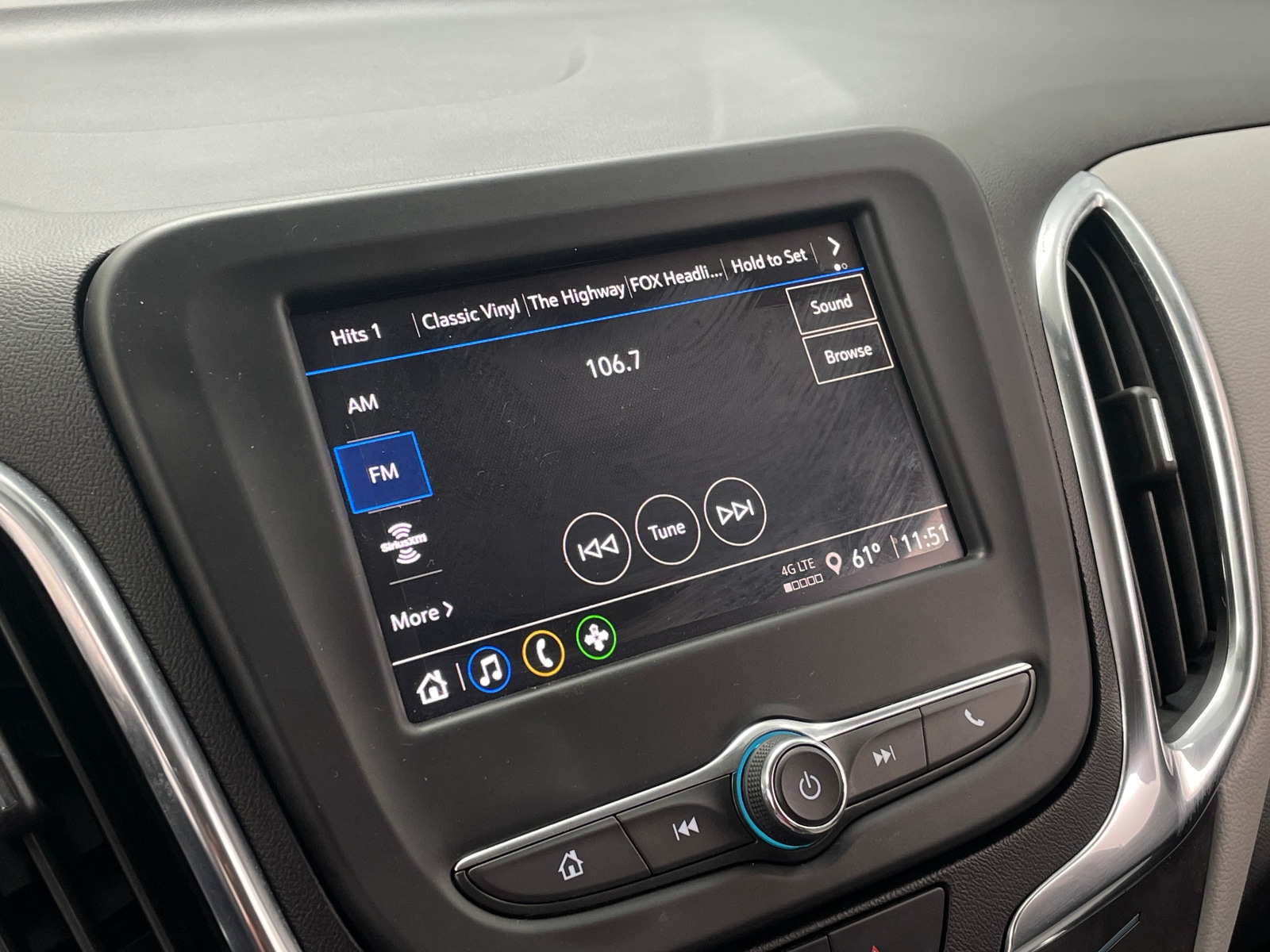 Thumbnail: 2023 Chevrolet Equinox - 4