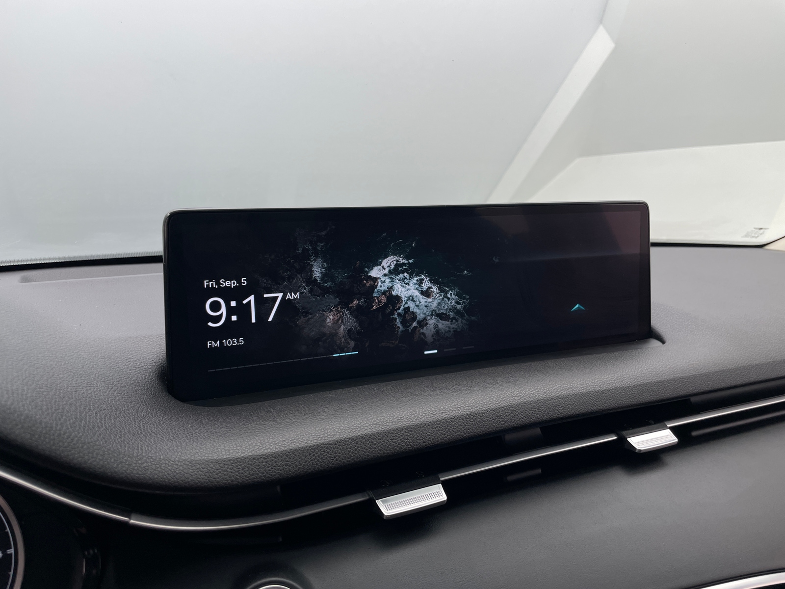 Thumbnail: 2025 Genesis GV70 - 3
