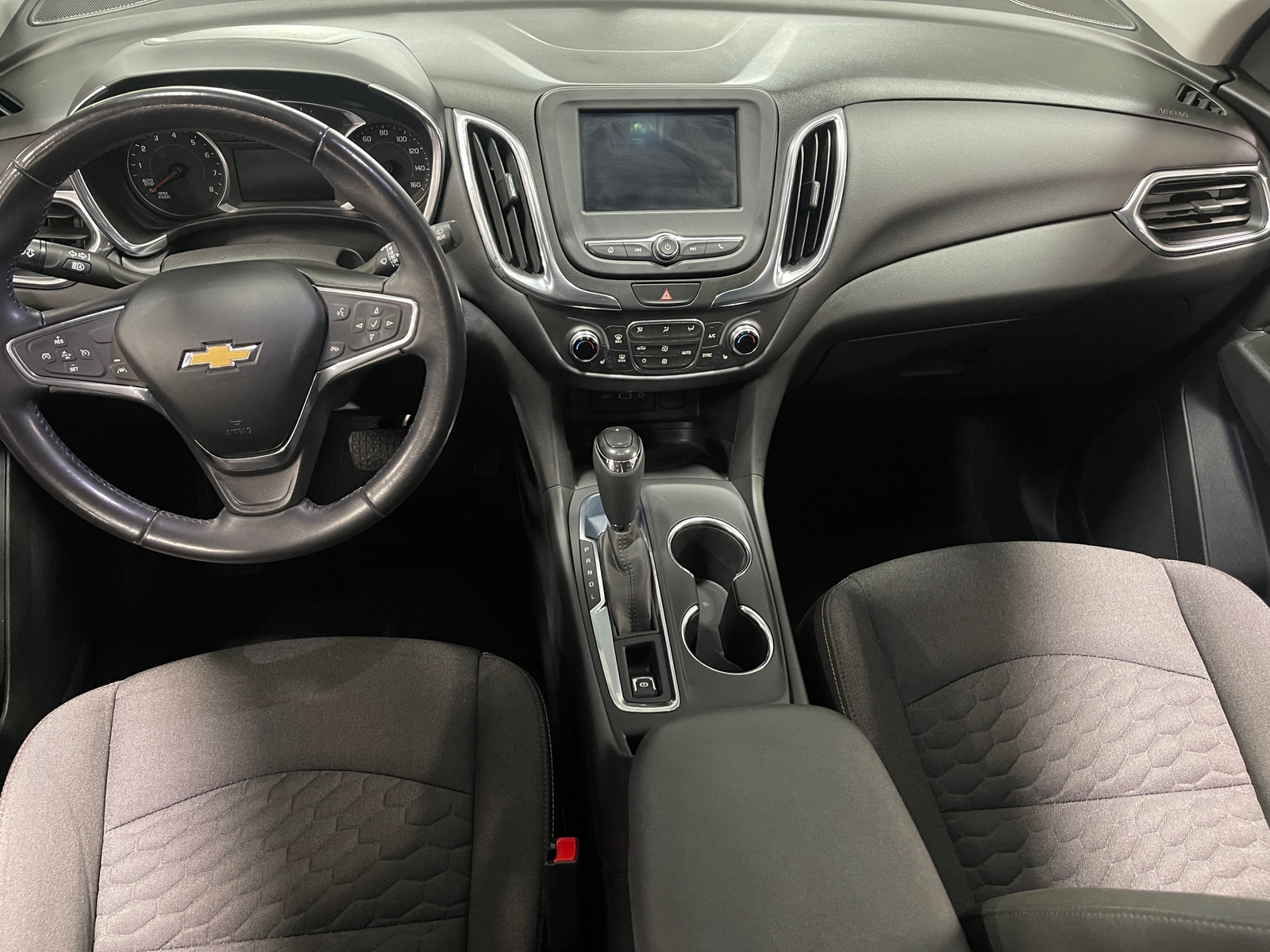 Thumbnail: 2021 Chevrolet Equinox - 3