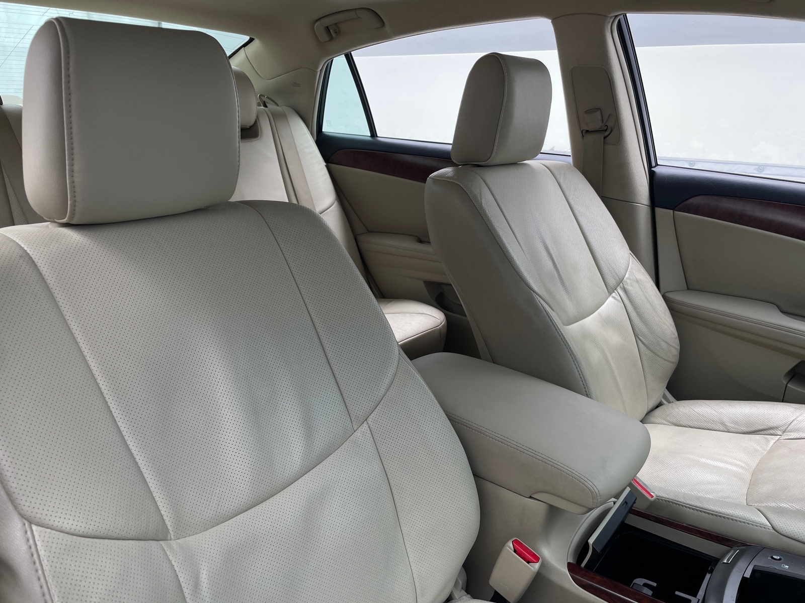 Thumbnail: 2011 Toyota Avalon - 2