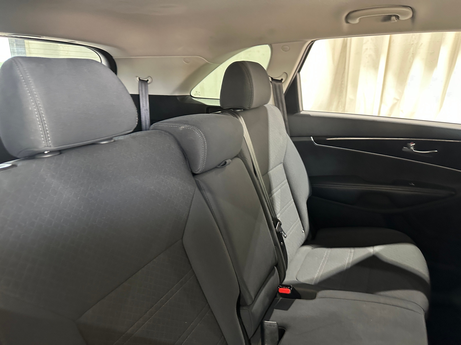 Thumbnail: 2020 Kia Sorento - 6