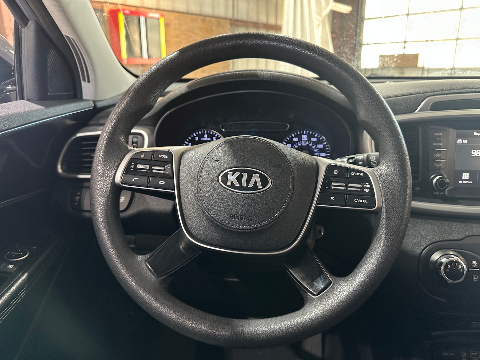 Thumbnail: 2020 Kia Sorento - 5