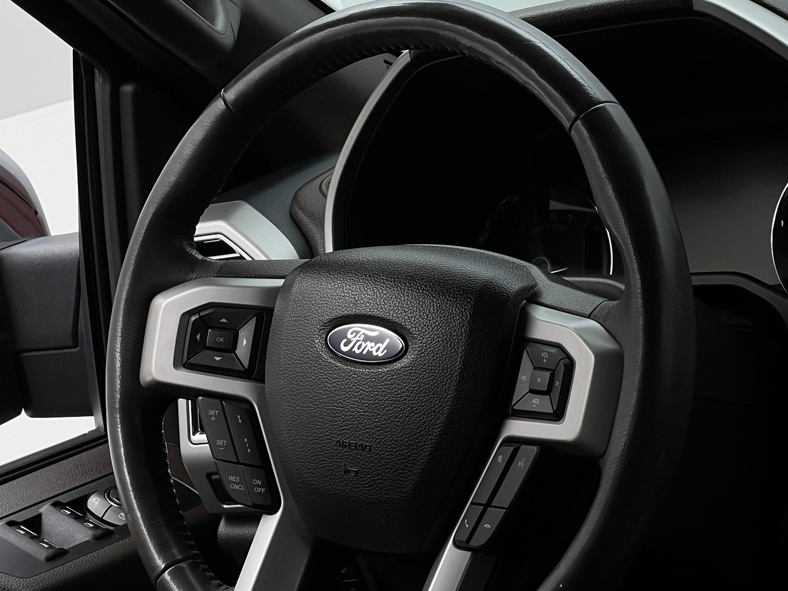 Thumbnail: 2016 Ford Econoline - 4