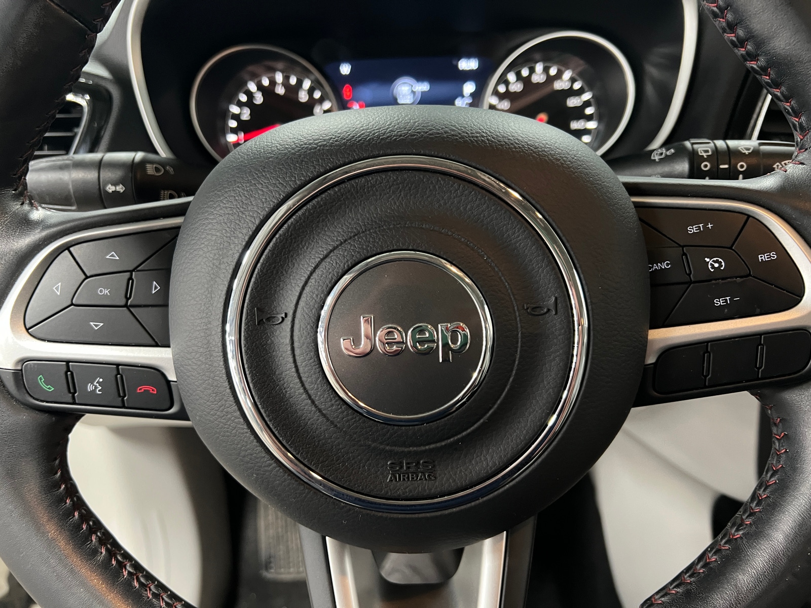 Thumbnail: 2019 Jeep Compass - 4