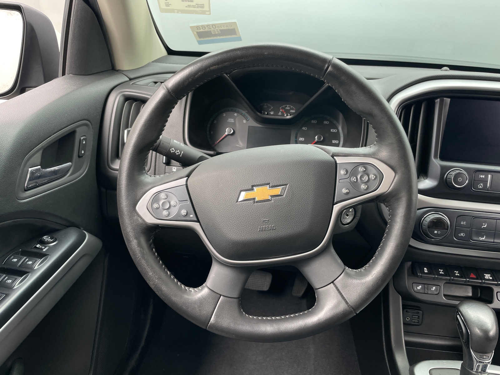 Thumbnail: 2022 Chevrolet Colorado - 4