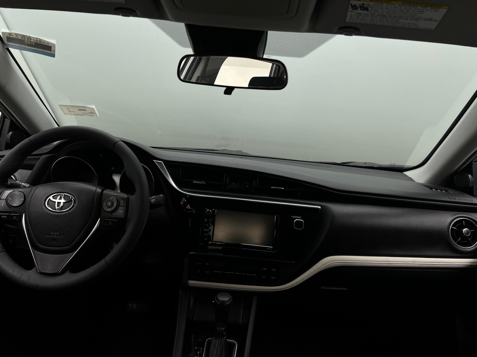 Thumbnail: 2017 Toyota Corolla iM - 3