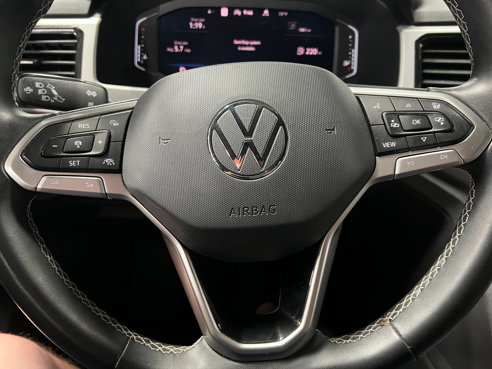 Thumbnail: 2021 Volkswagen Atlas - 4