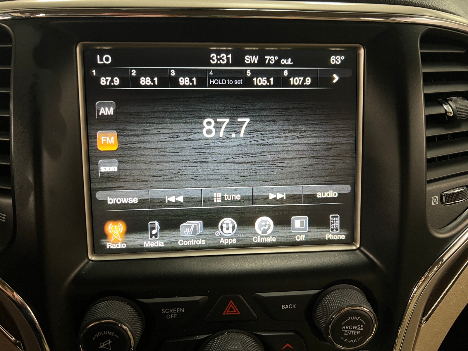 Thumbnail: 2015 Jeep Grand Cherokee - 3