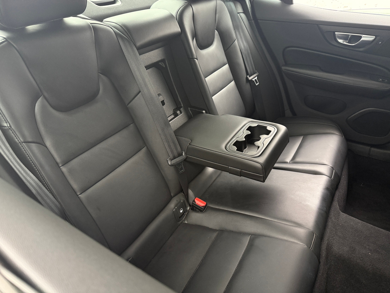 Thumbnail: 2022 Volvo S60 - 5