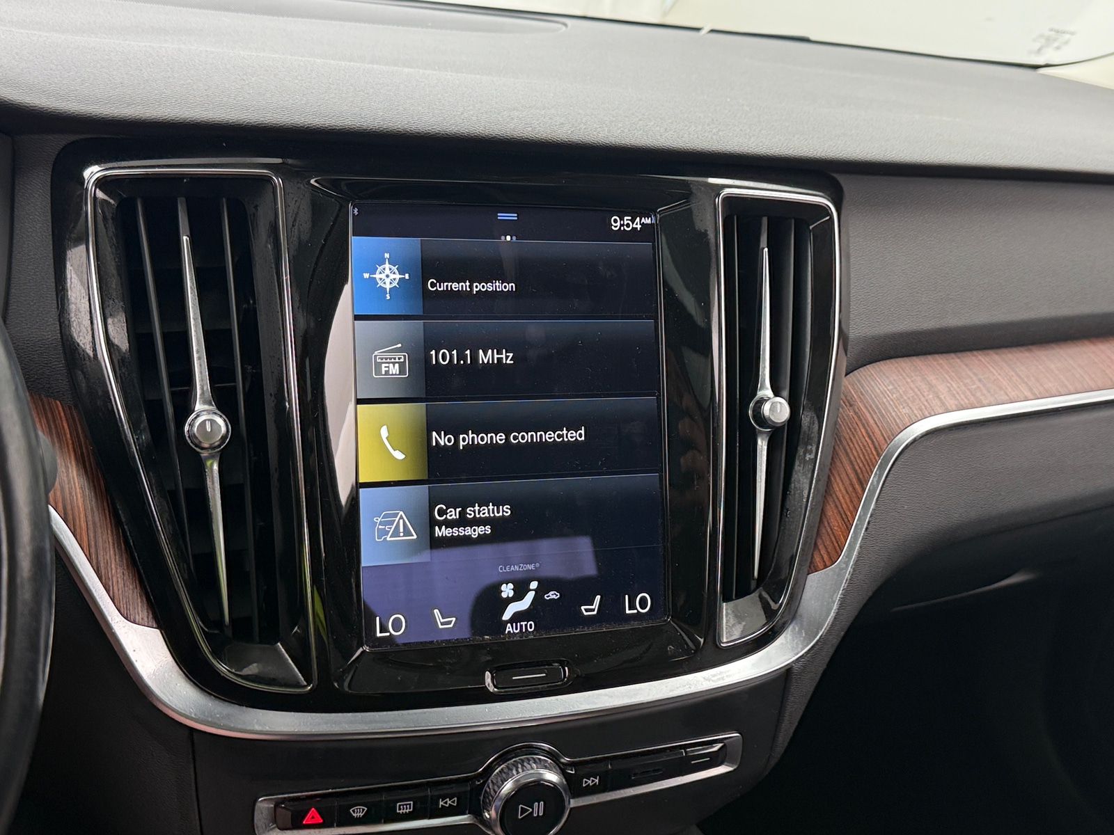 Thumbnail: 2022 Volvo S60 - 3