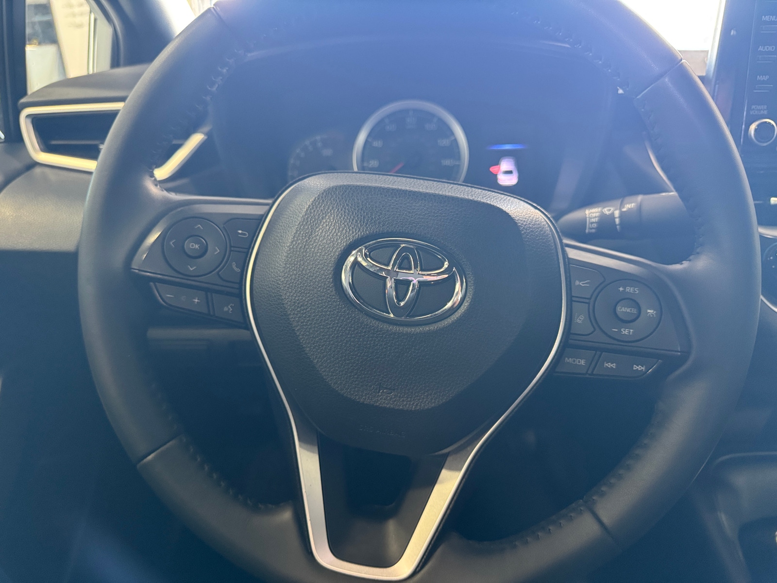 Thumbnail: 2022 Toyota Corolla - 5