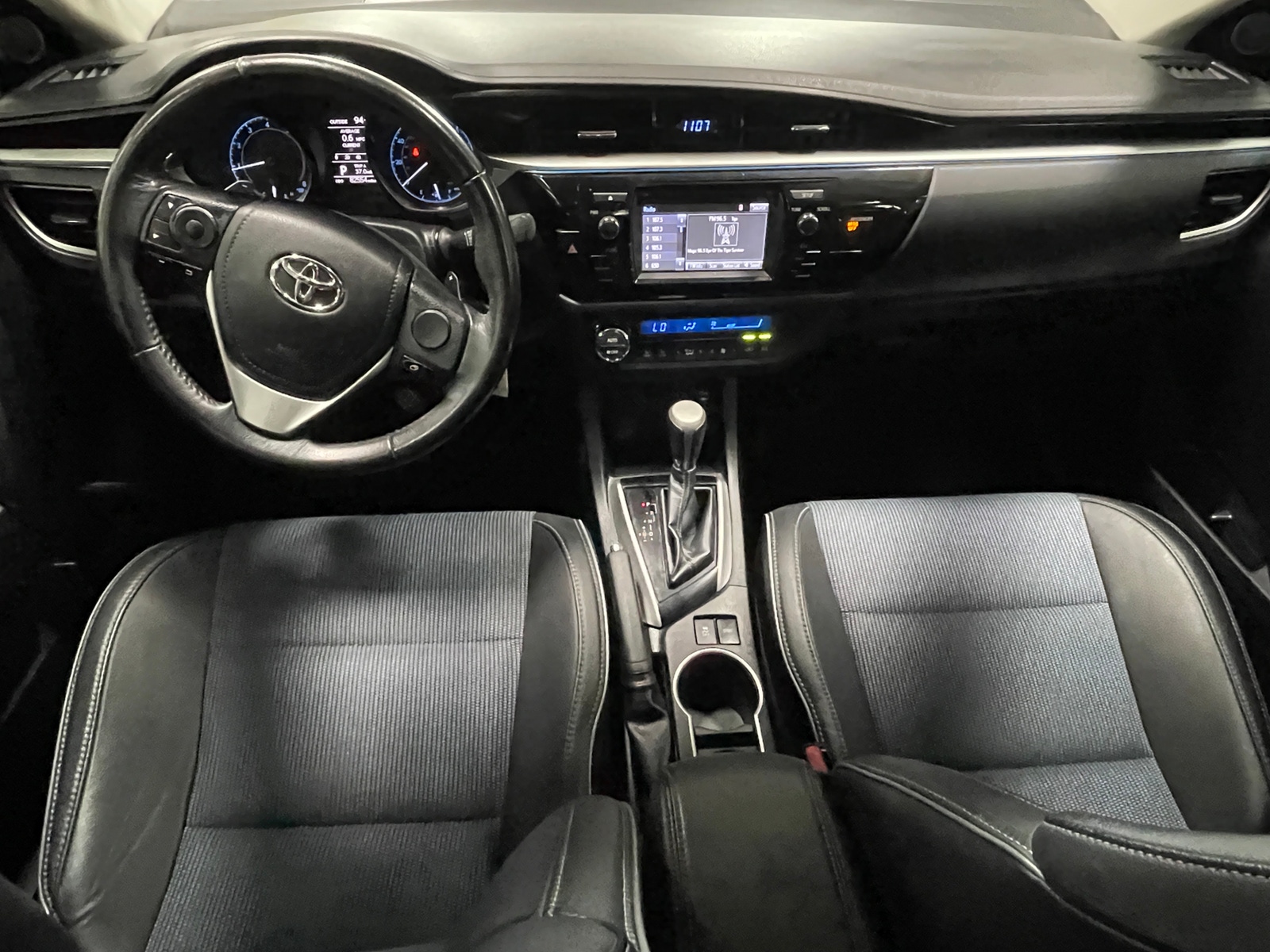 Thumbnail: 2016 Toyota Corolla - 3