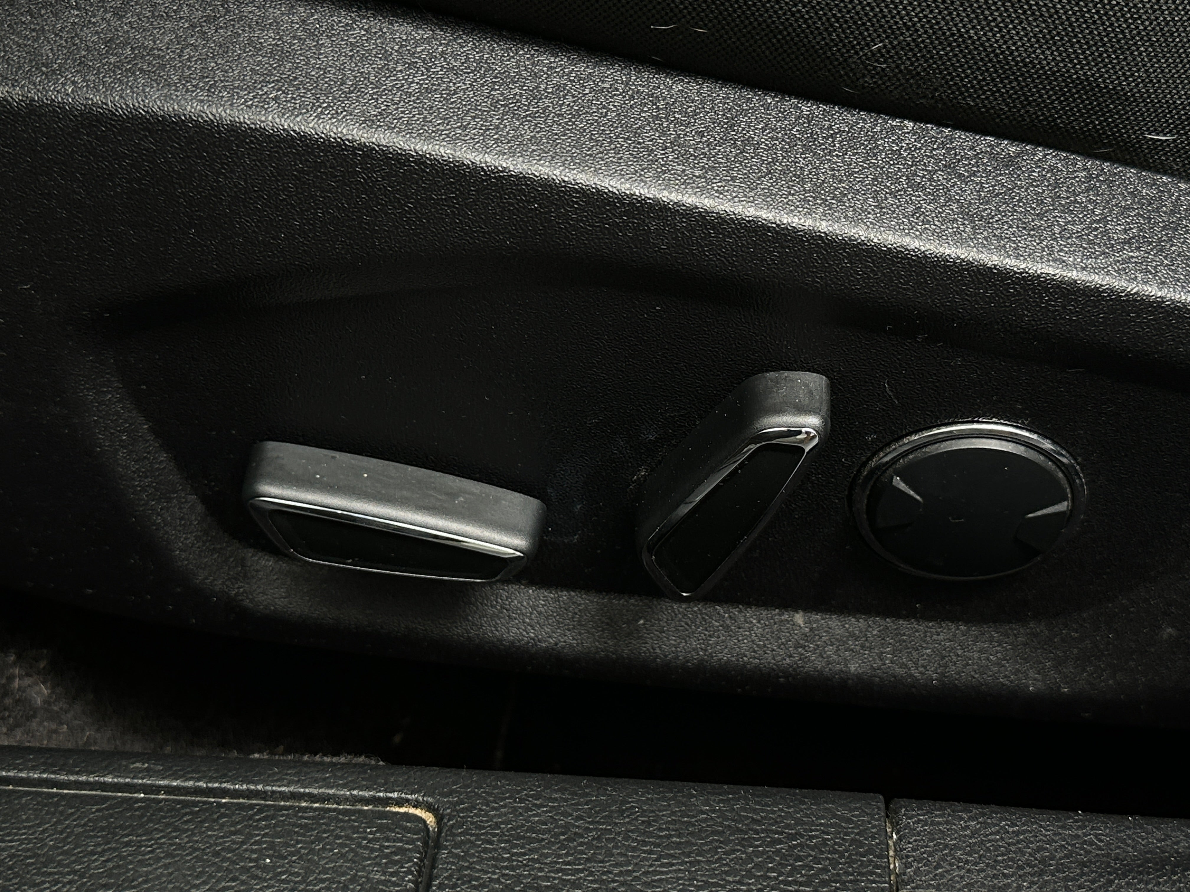 Used 2017 Ford Fusion SE with VIN 3FA6P0HD5HR263583 for sale in Oak Creek, WI