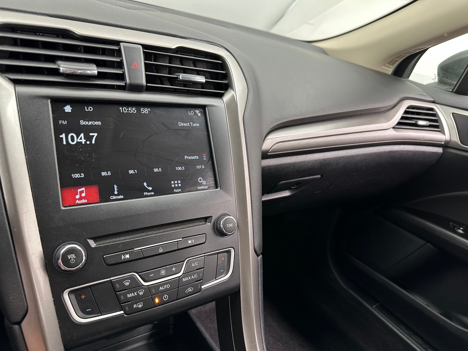 Thumbnail: 2017 Ford Fusion - 4