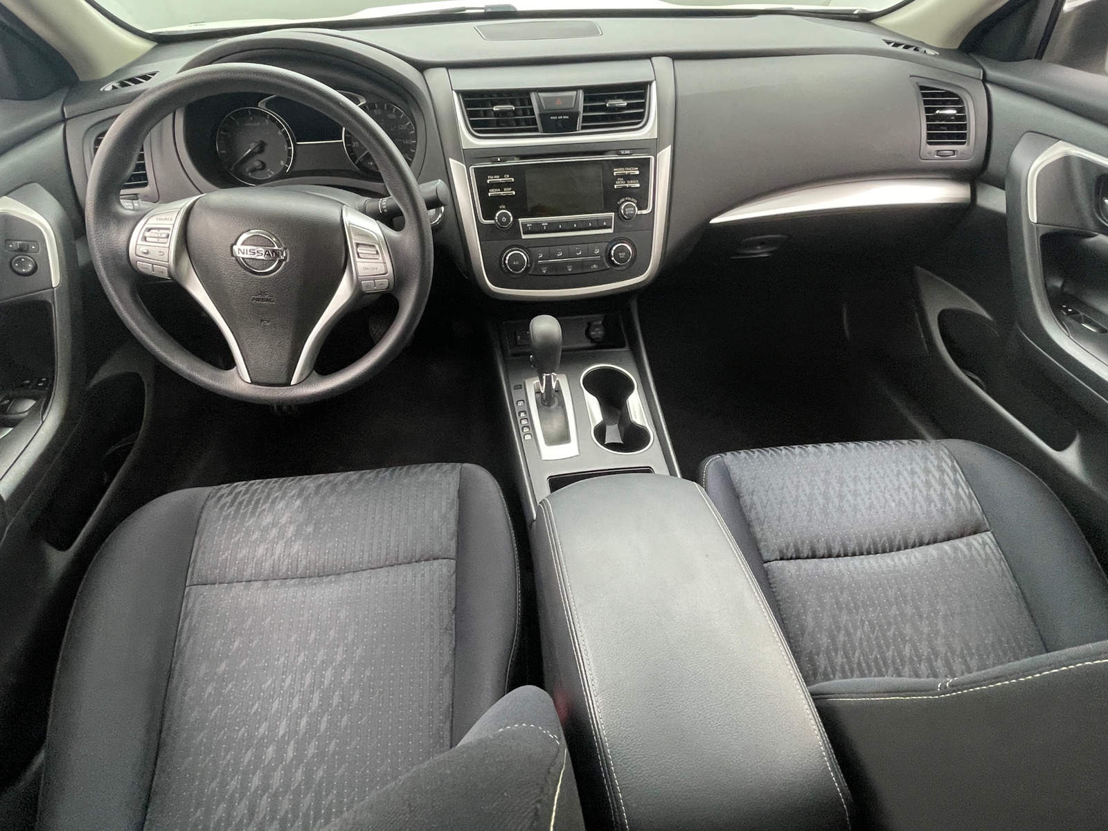 Thumbnail: 2017 Nissan Altima - 3