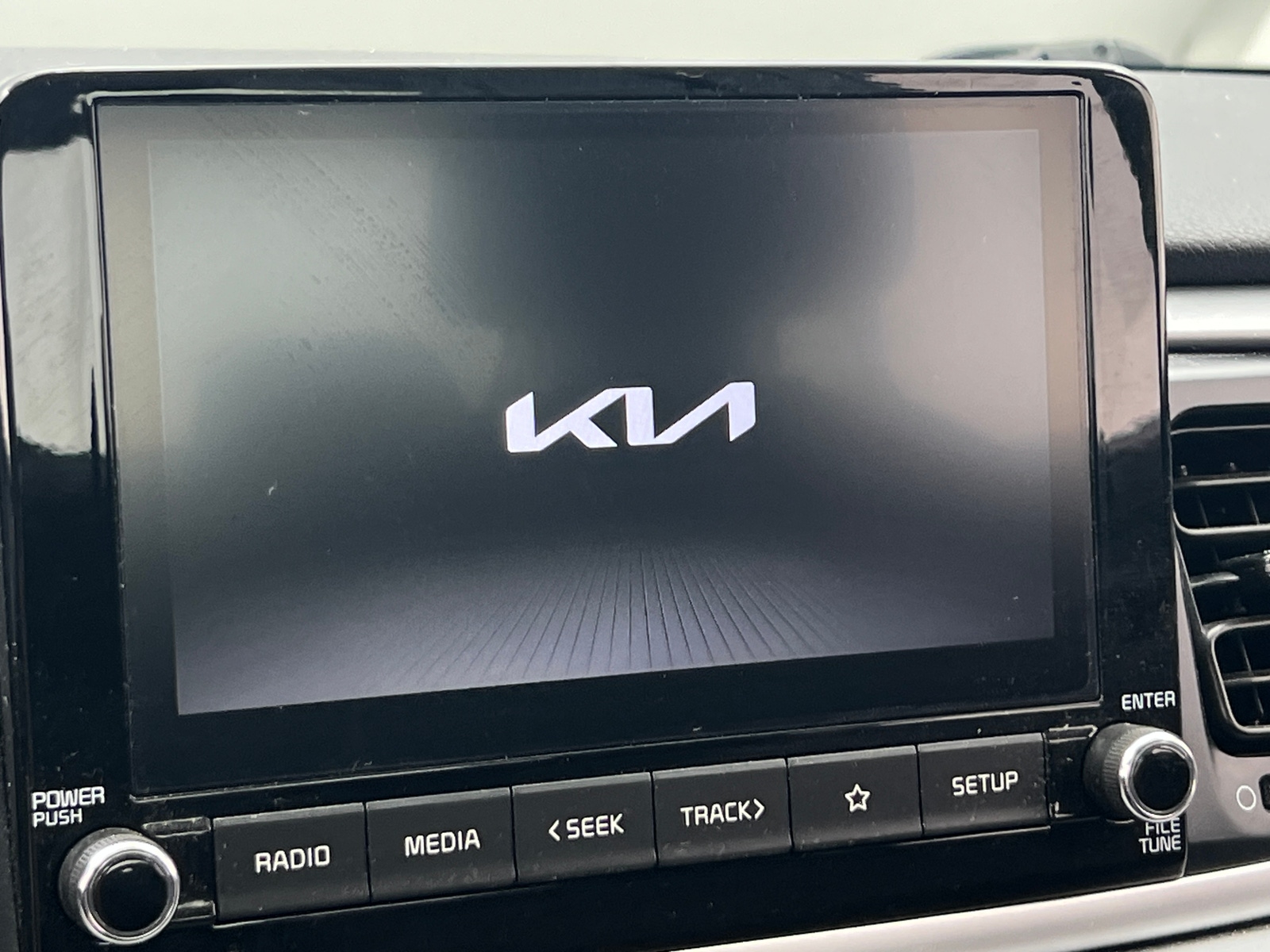 Thumbnail: 2022 Kia Rio - 4