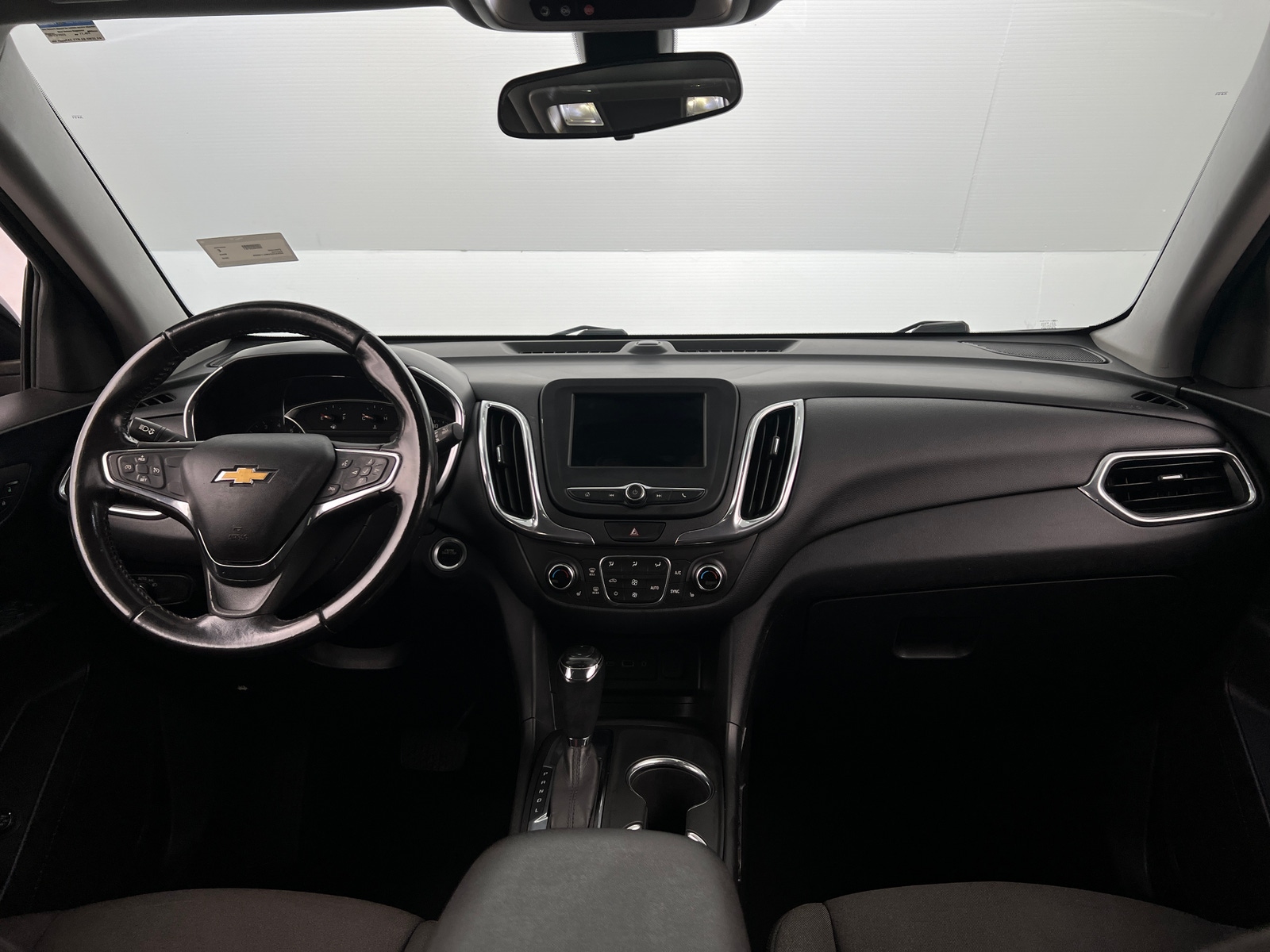Thumbnail: 2019 Chevrolet Equinox - 3