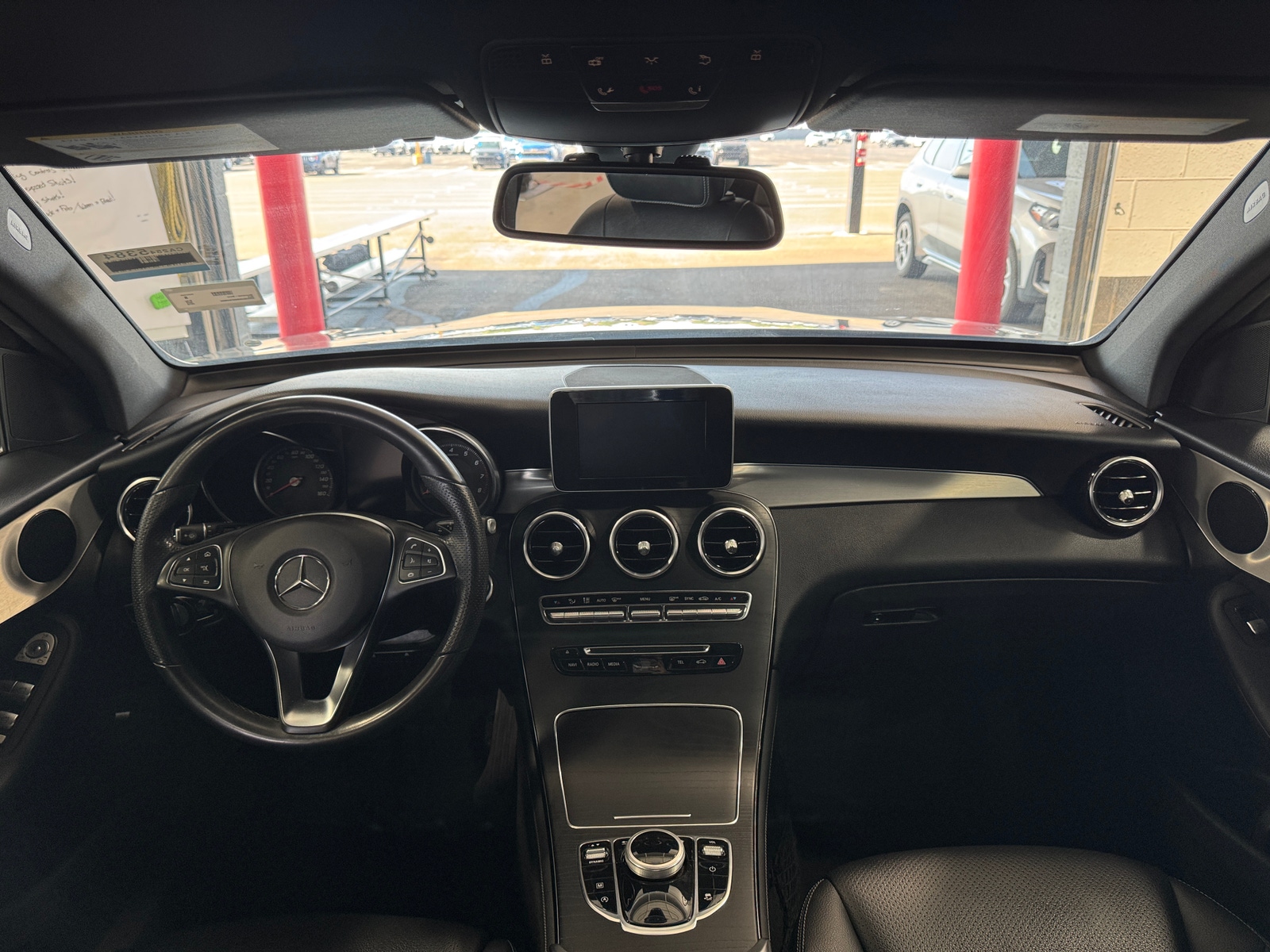 Thumbnail: 2019 Mercedes-Benz GLC - 2