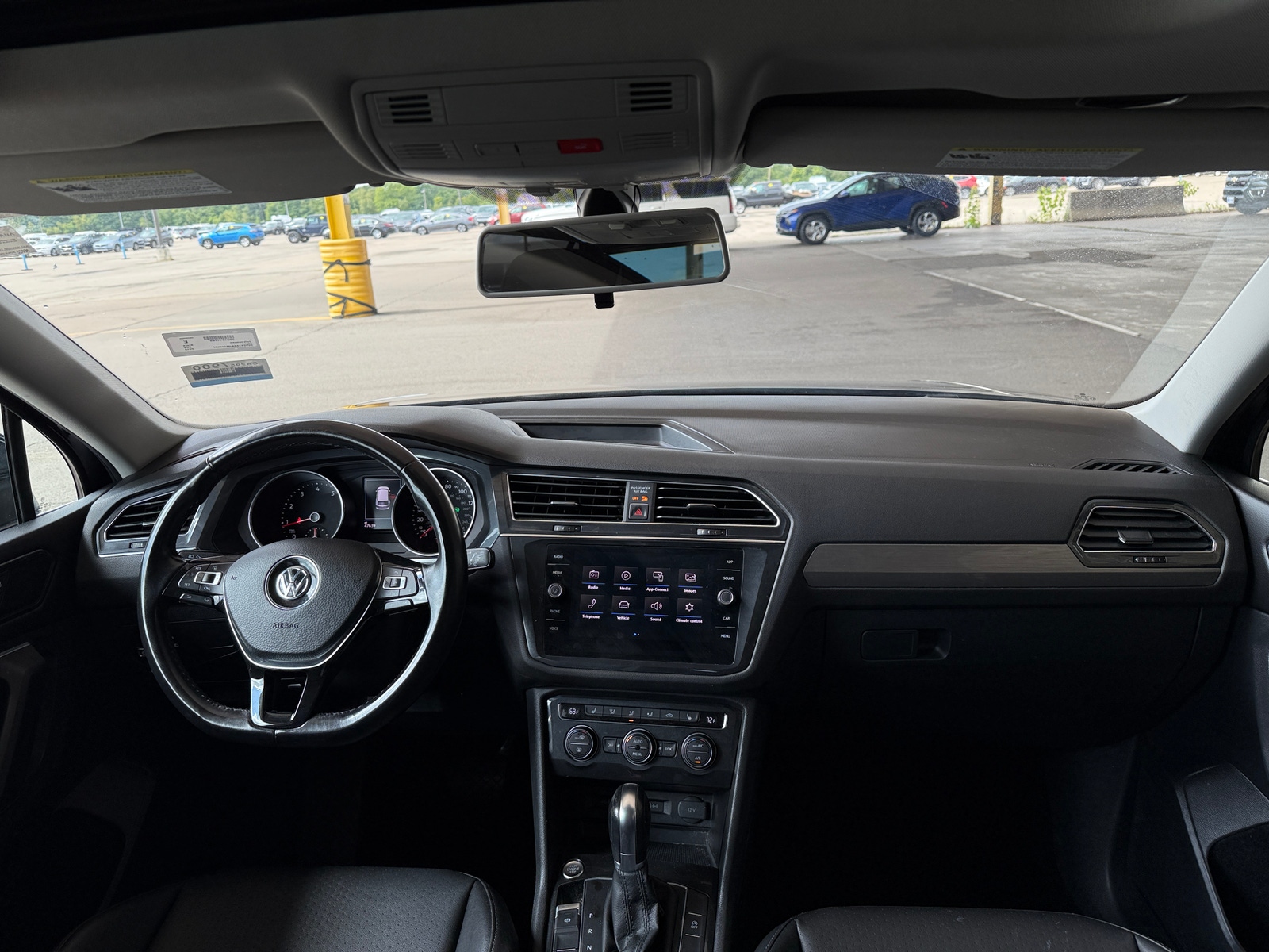 Thumbnail: 2018 Volkswagen Tiguan - 2