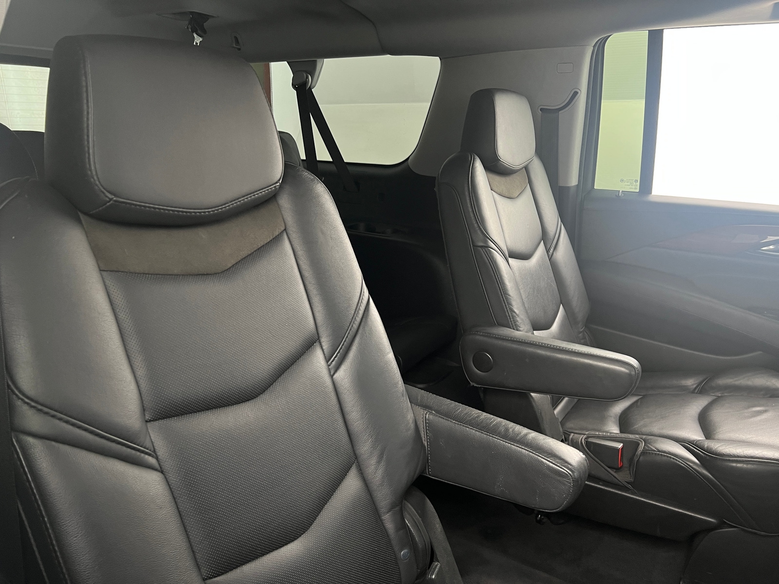 Thumbnail: 2018 Cadillac Escalade - 5