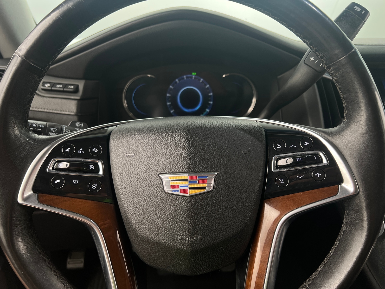 Thumbnail: 2018 Cadillac Escalade - 4