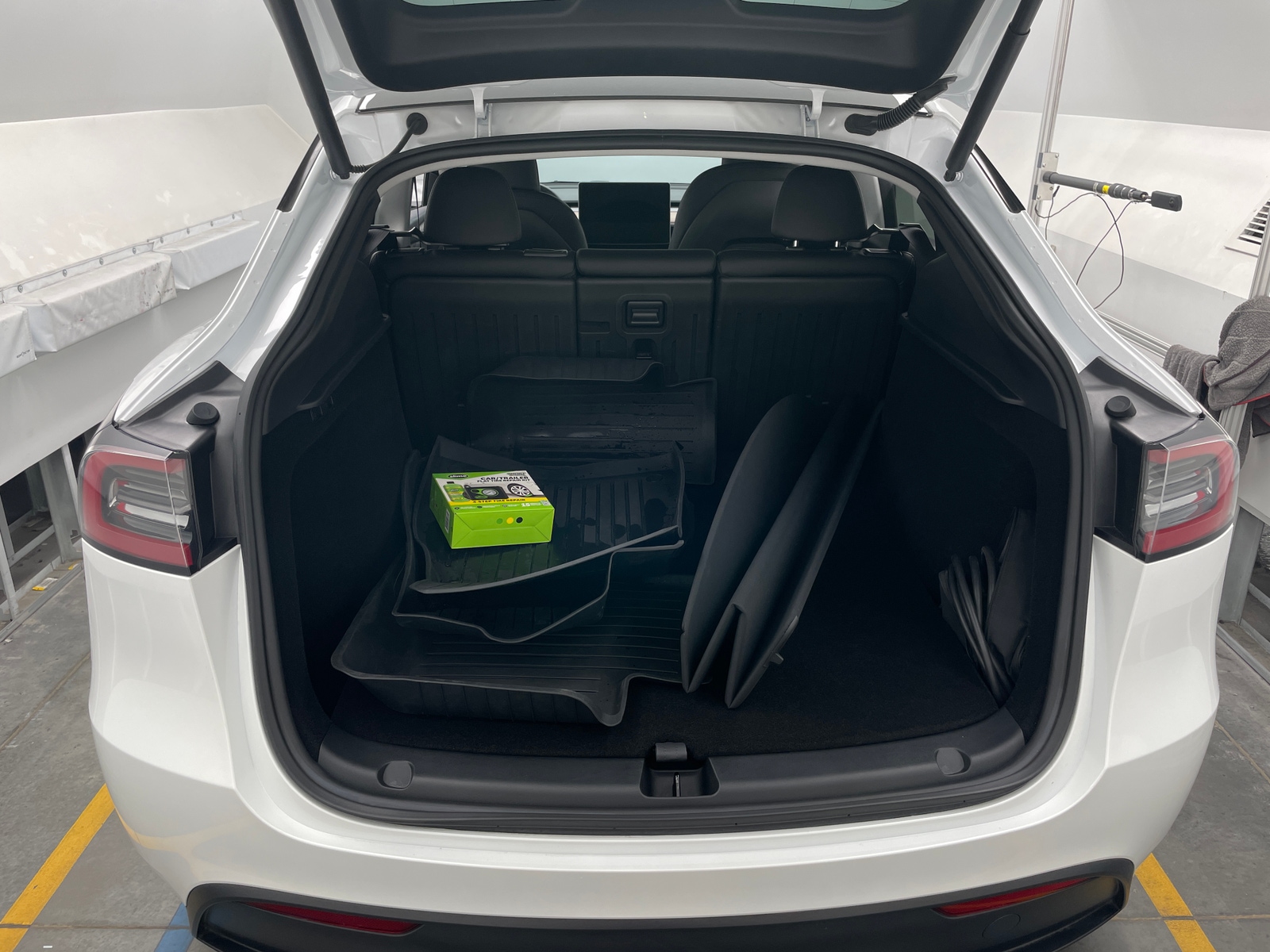Thumbnail: 2023 Tesla Model Y - 6