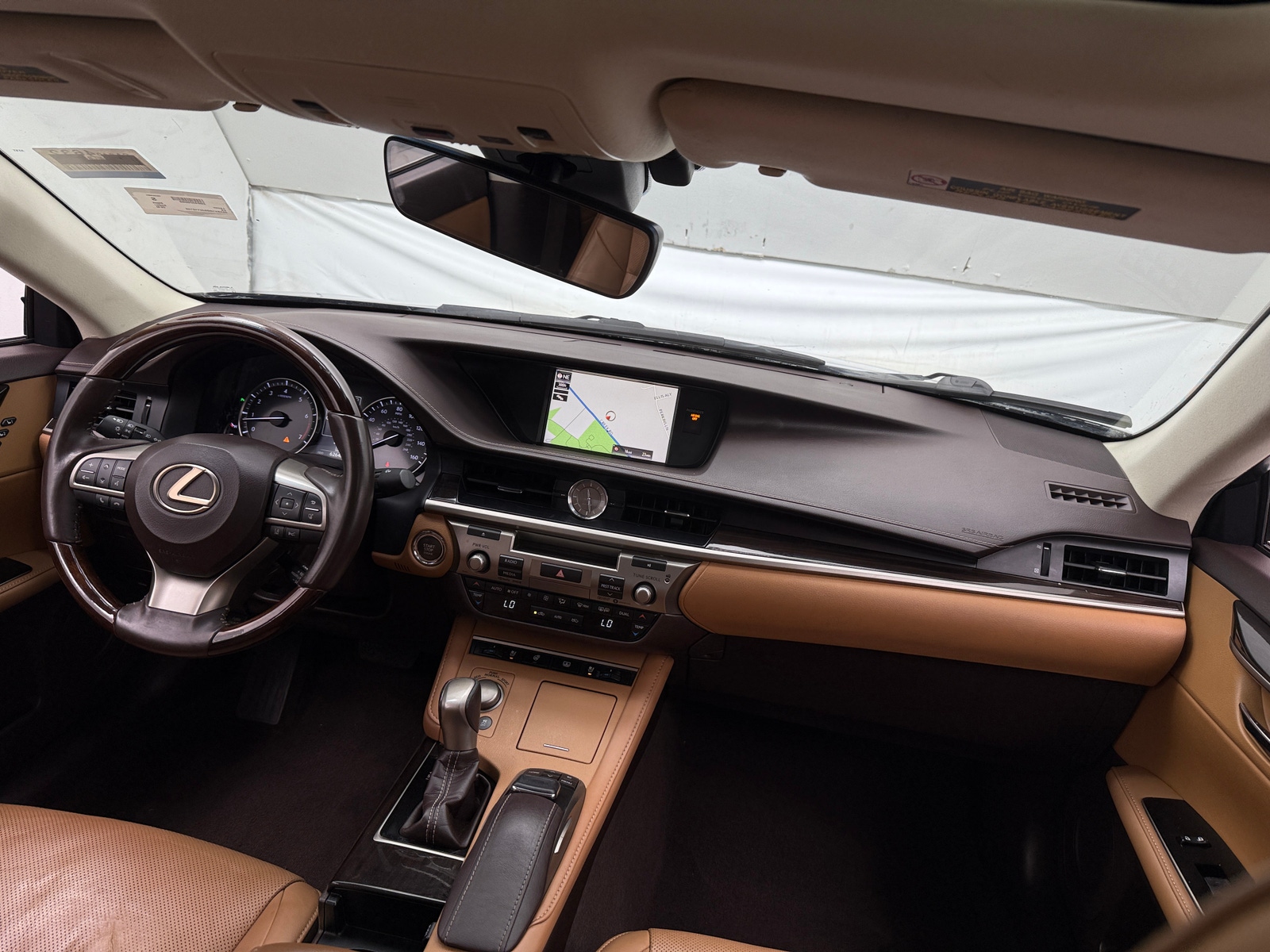 Thumbnail: 2018 Lexus ES - 2
