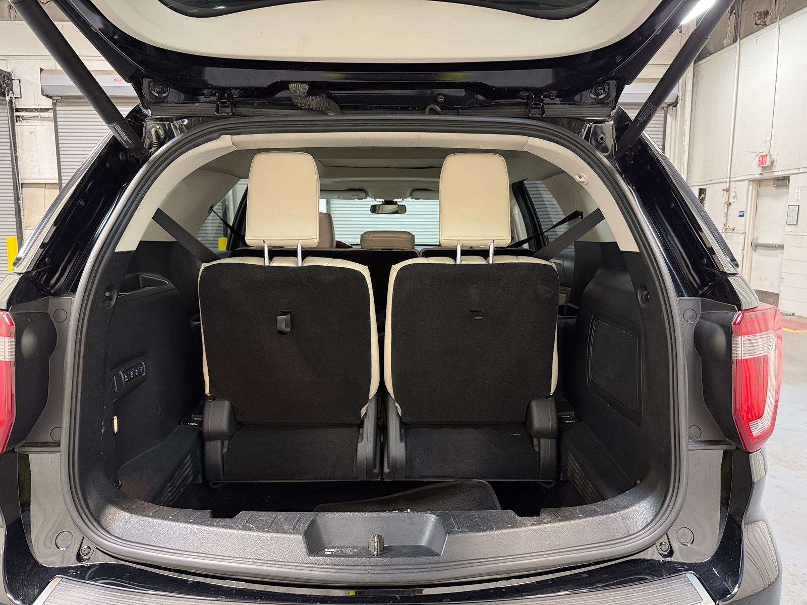 Thumbnail: 2018 Ford Explorer - 6
