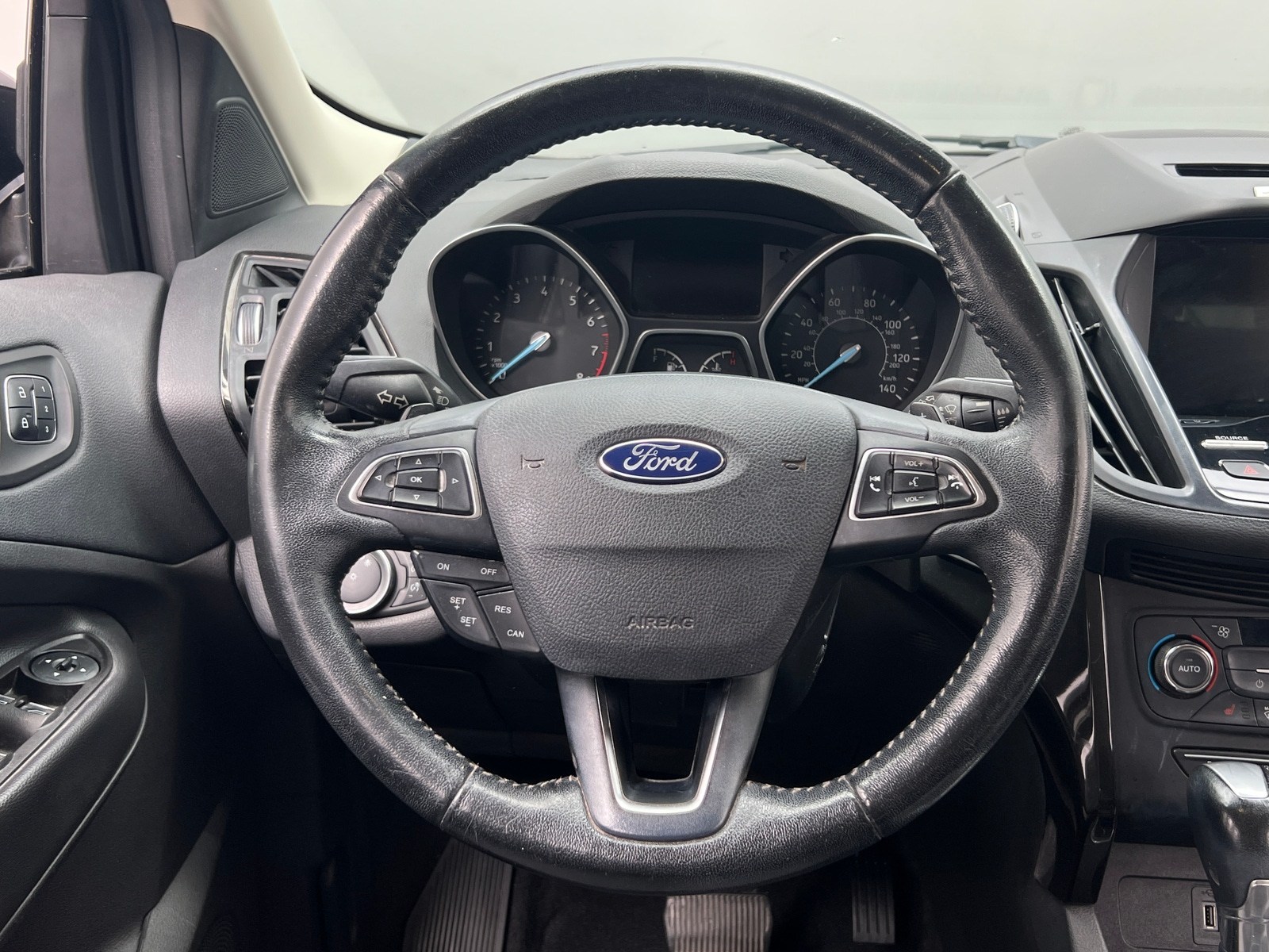 Thumbnail: 2017 Ford Escape - 4