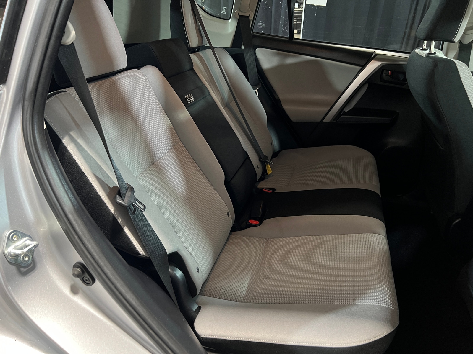 Thumbnail: 2018 Toyota RAV4 - 6