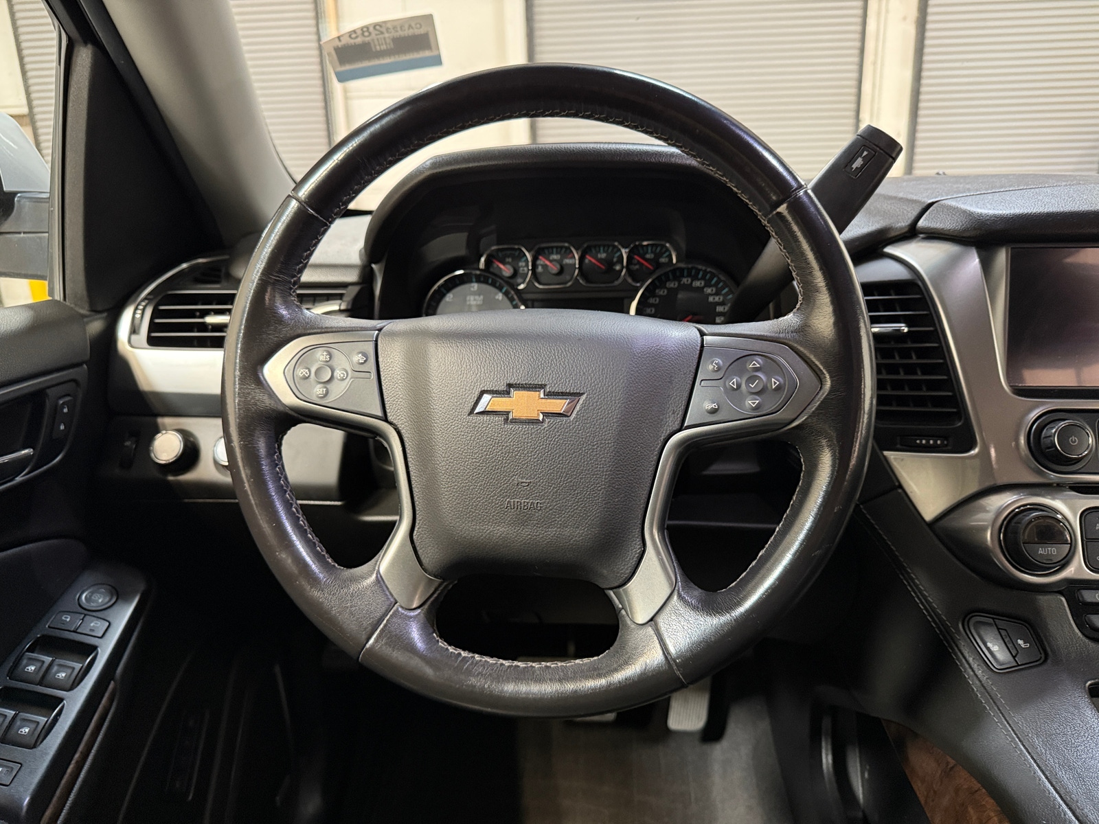 Thumbnail: 2019 Chevrolet Suburban - 4